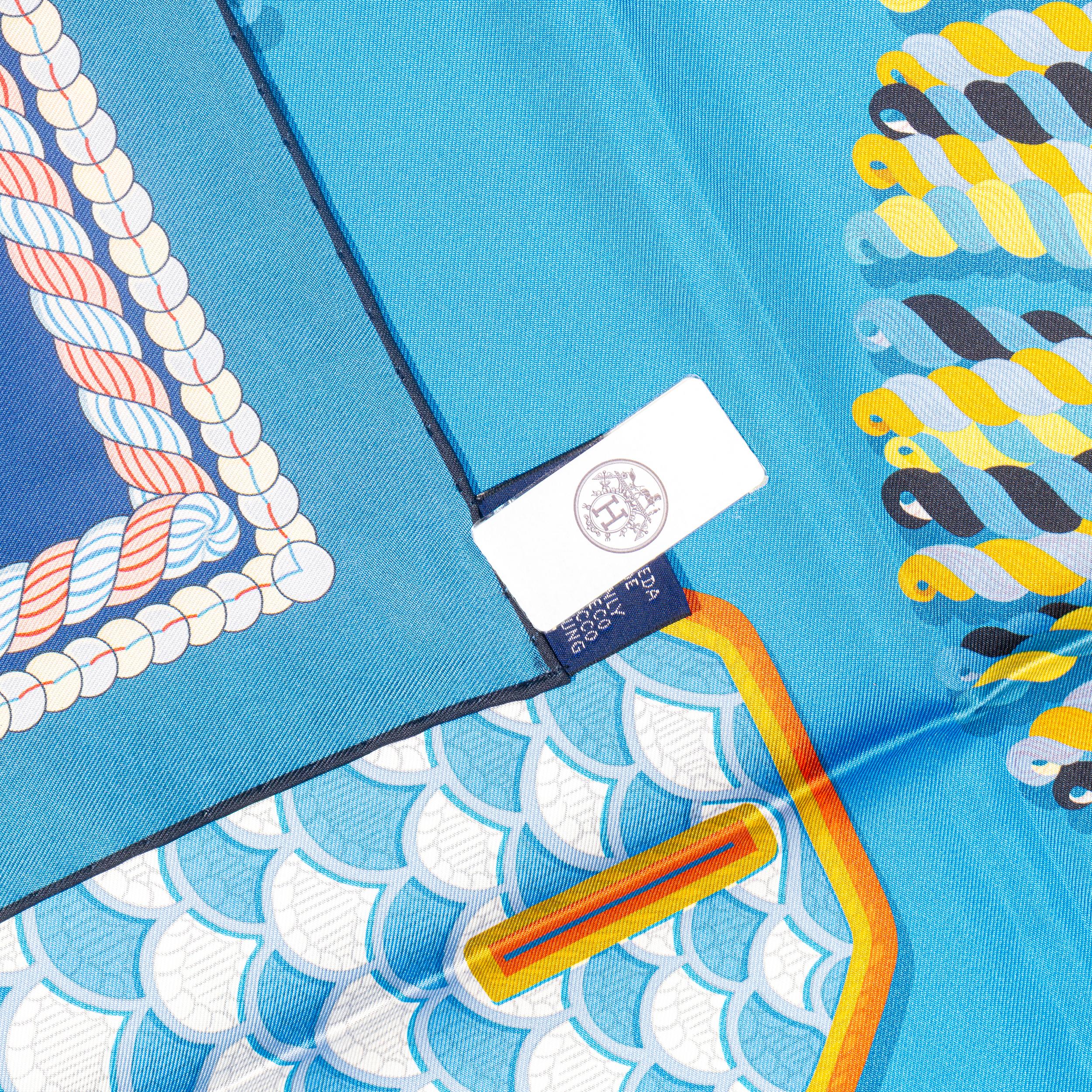 Hermes Carré Silk - Epaulettes de Gala - Double Face - Marine Bleu - New S Tag im Angebot 15