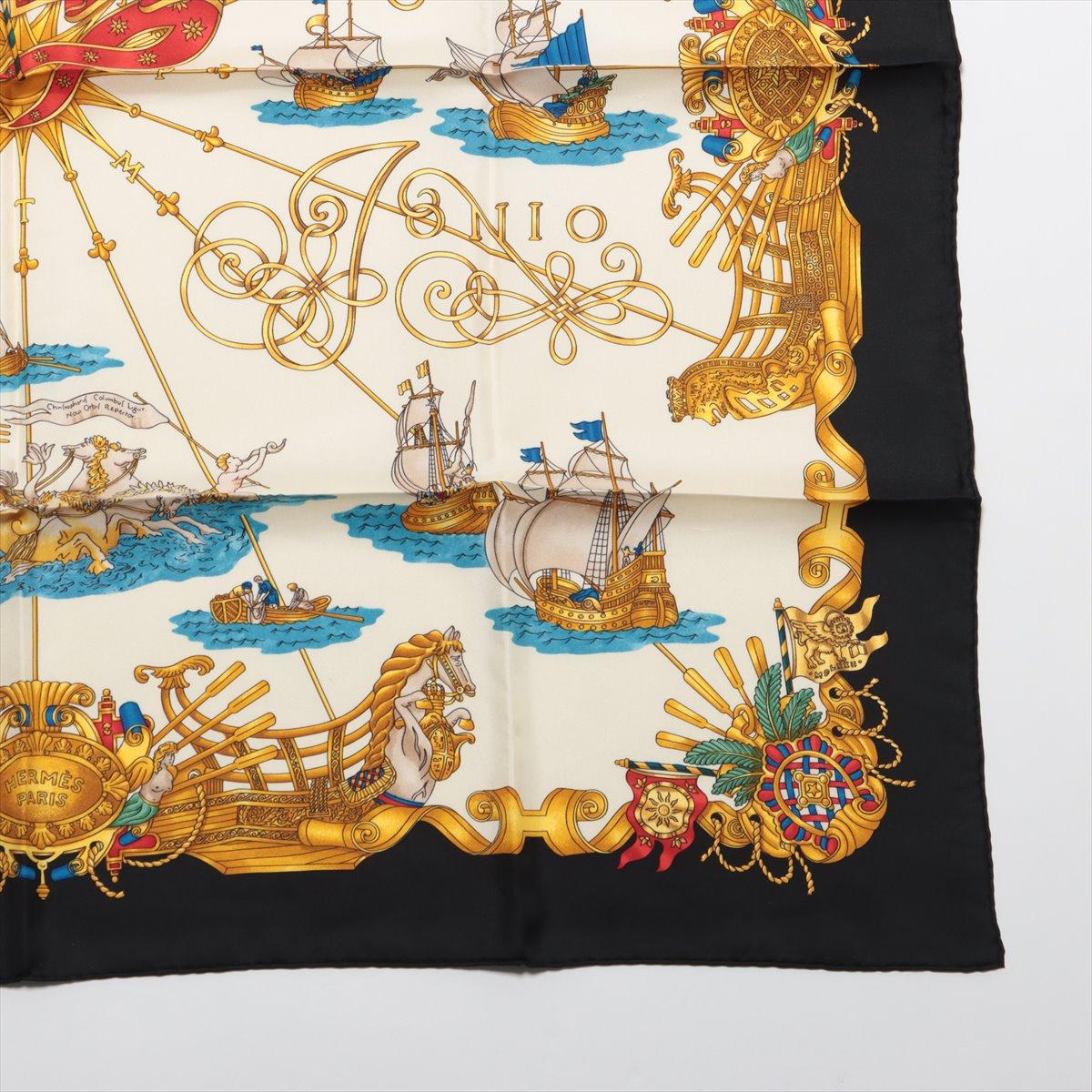 Women's Hermès Carré Voiles De Lumiere Silk Scarf White x Black For Sale