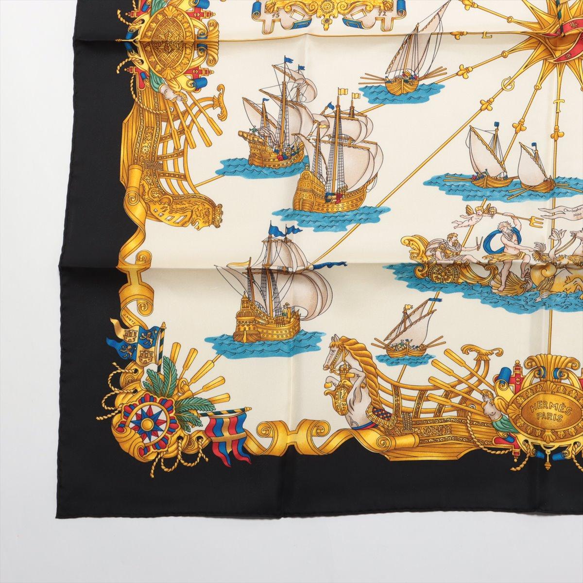 Hermès Carré Voiles De Lumiere Silk Scarf White x Black For Sale 1