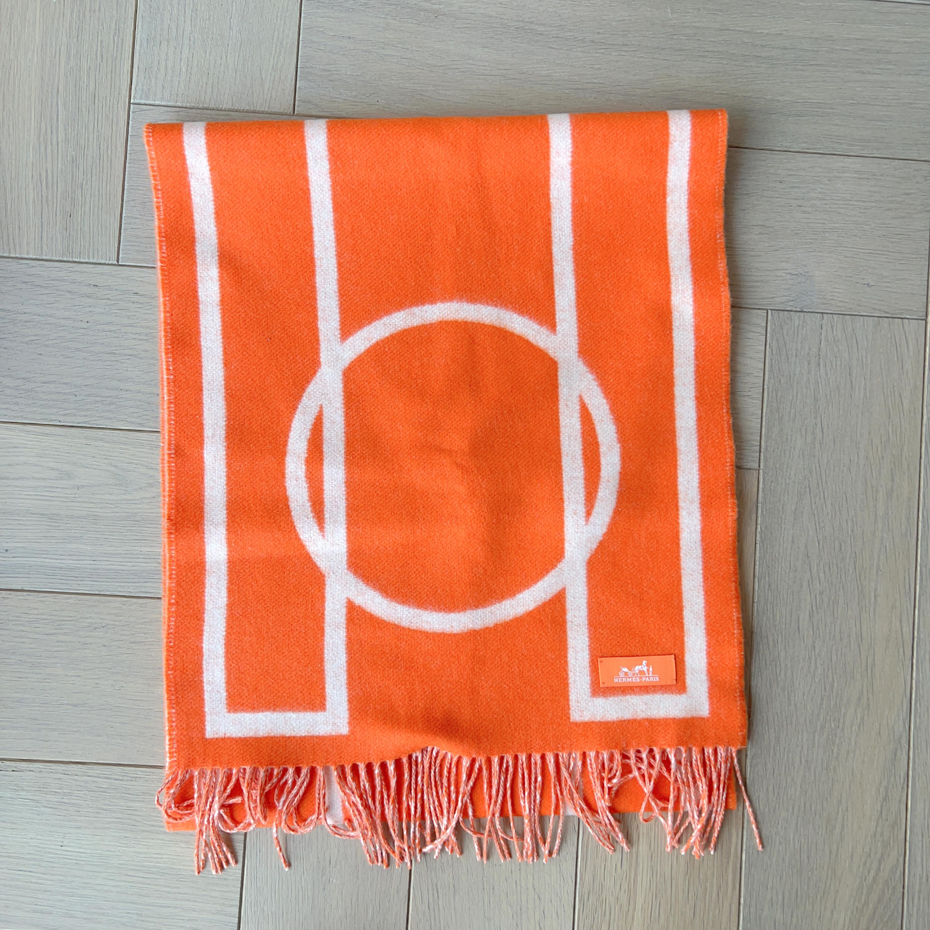 Hermès Casaque Pile ou Face Muffler In Orange, 100% Kaschmir Damen