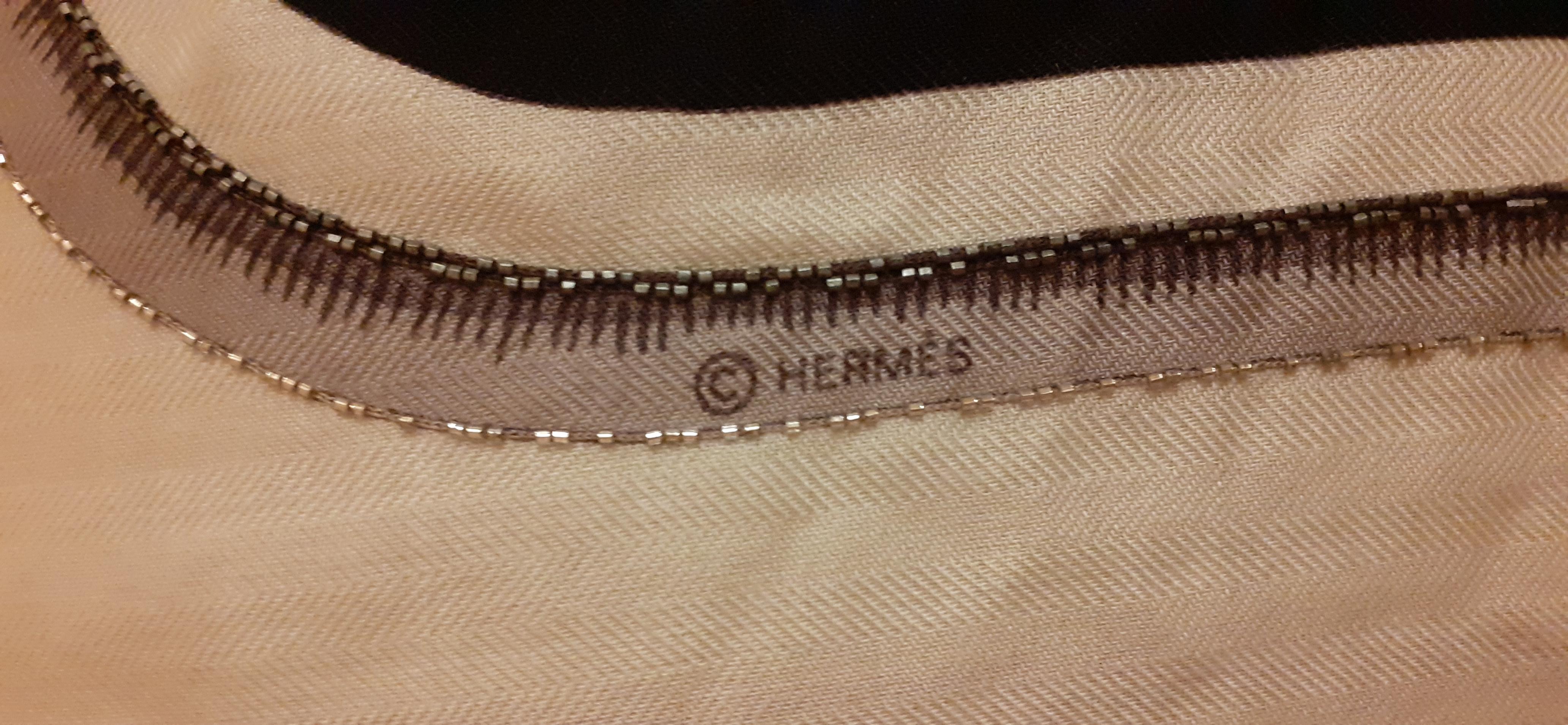 Hermès Cashmere and Silk Shawl Tigre Royal Hand Beaded Made in India 140 cm RARE For Sale 8