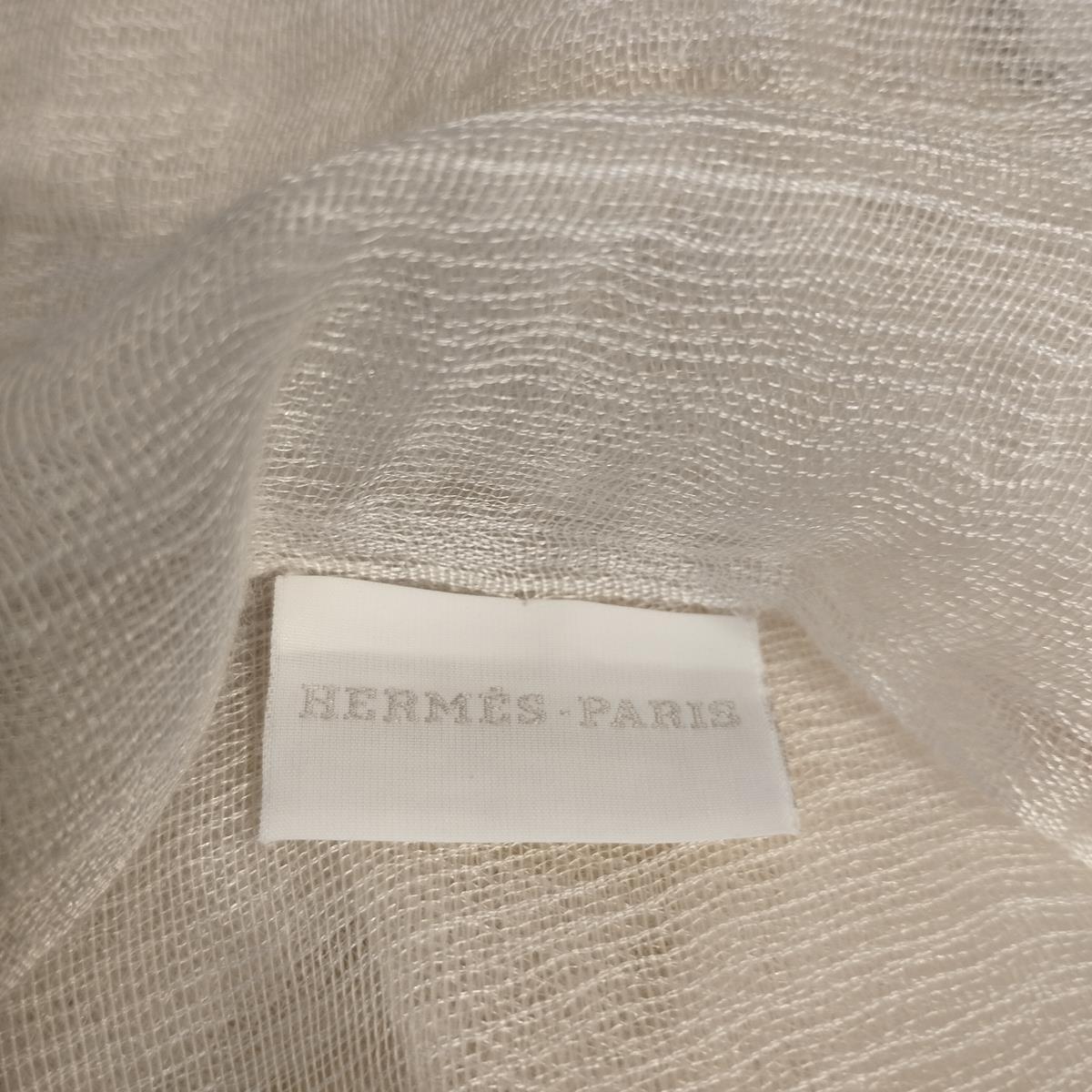 Women's Hermès Cashmere and Silk Stole For Sale