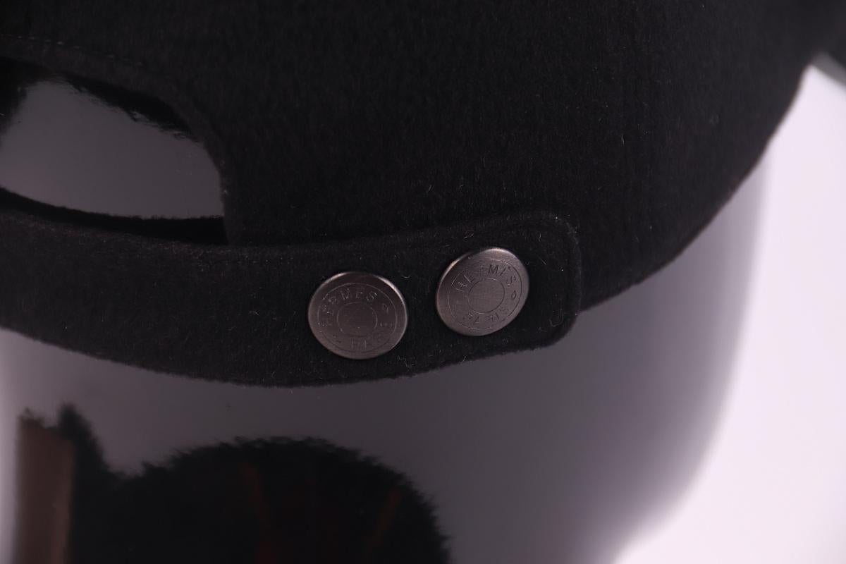 Women's or Men's Hermès cashmere cap For Sale