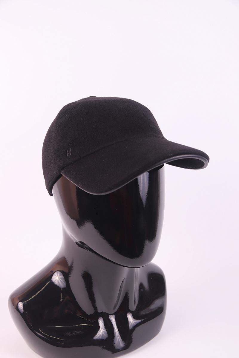 Hermès cashmere cap For Sale 3