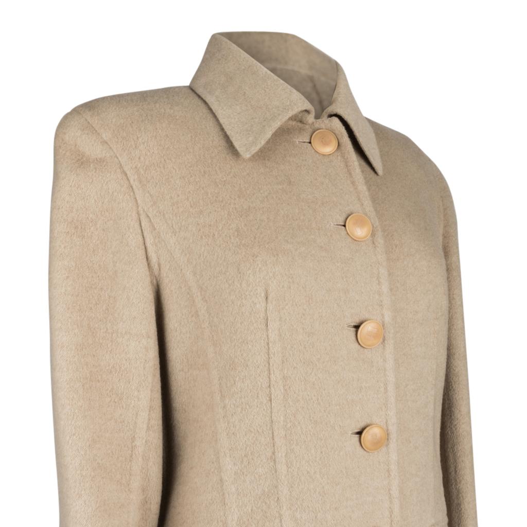 Hermes Cashmere Coat Neutral Vintage Single Breast 42 / 8 In Excellent Condition In Miami, FL