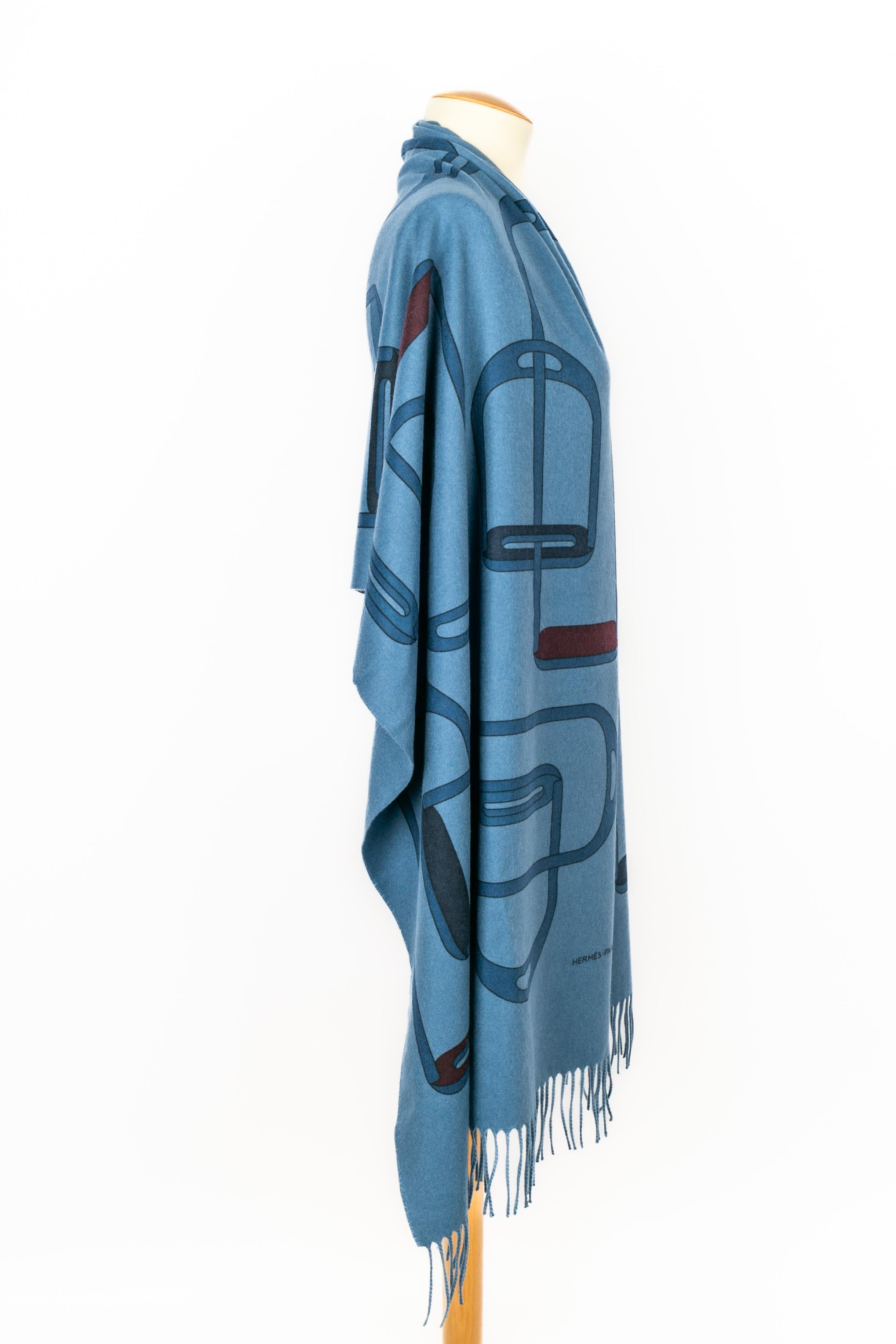 Blu Sciarpa in cashmere di Hermès in vendita