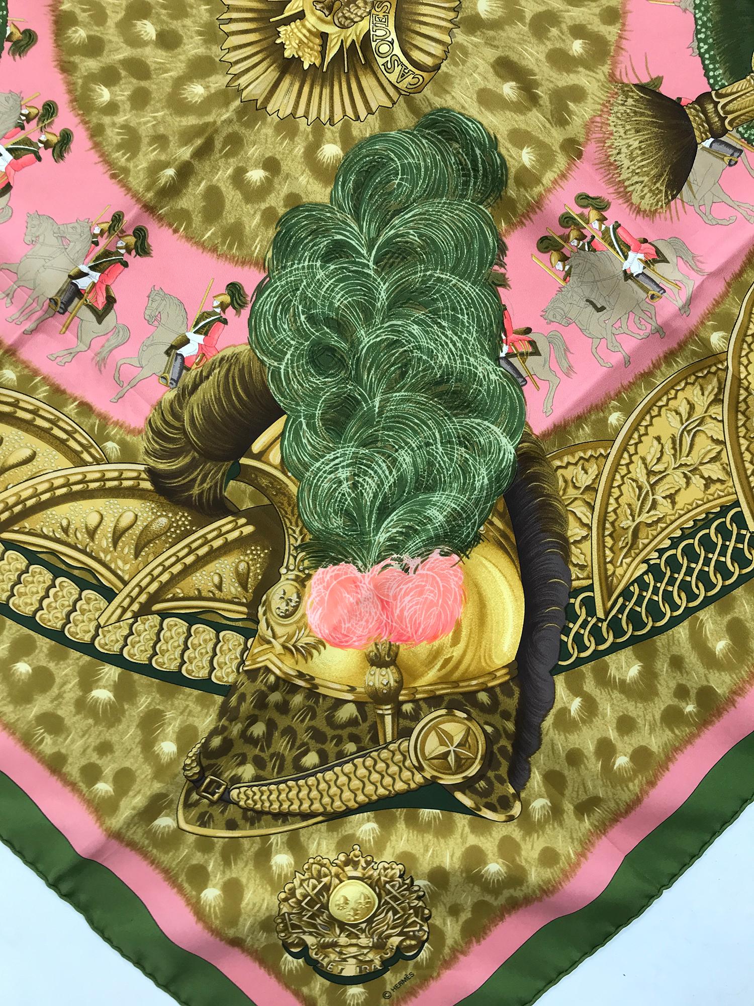 Hermès - Écharpe en sergé de soie Casques et Plumets par Julia Abadie - 35 x 35 2