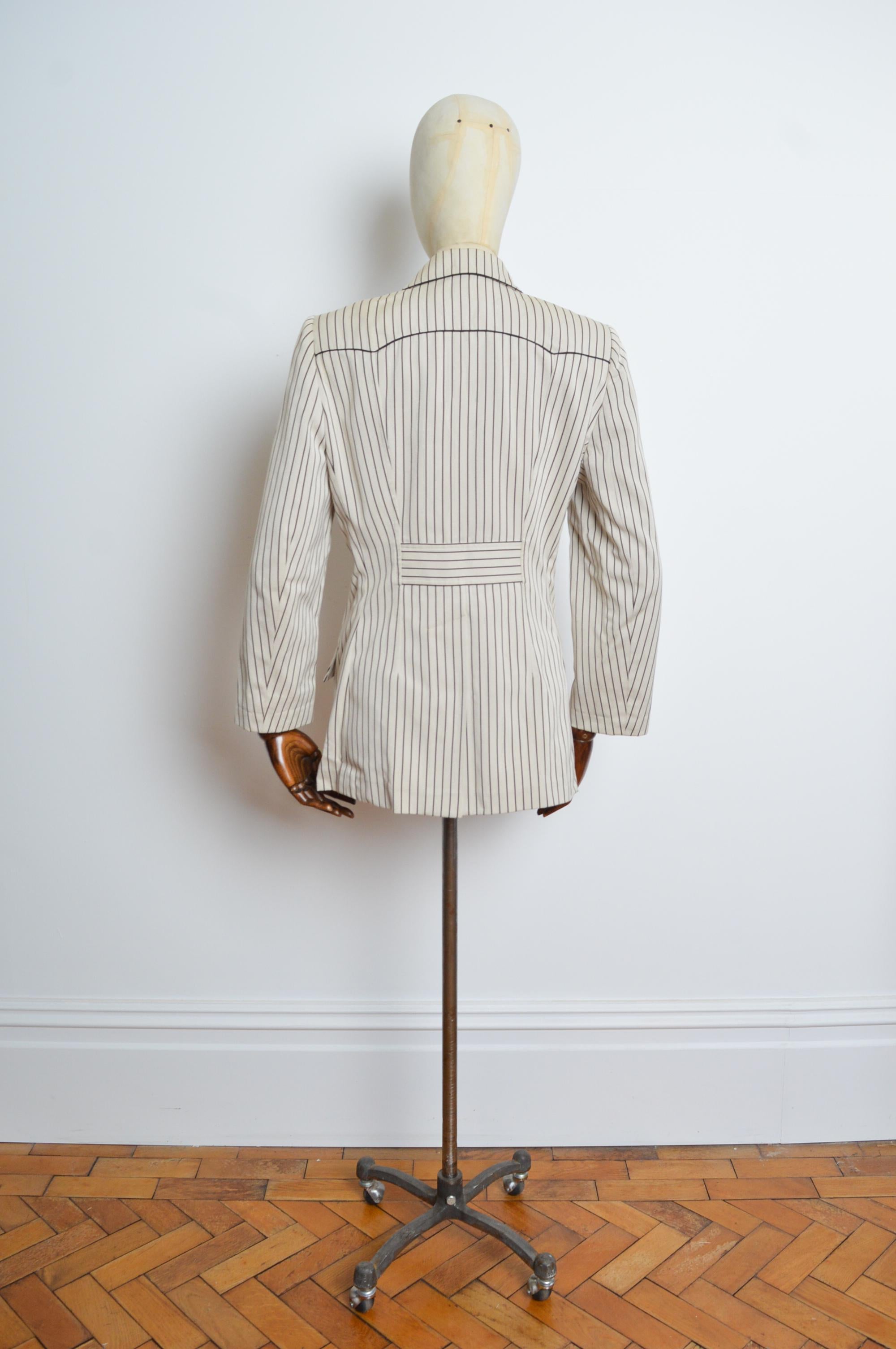 Hermés Casual Ticking stripe Blazer Ivory & Black- Vintage Jacket For Sale 9