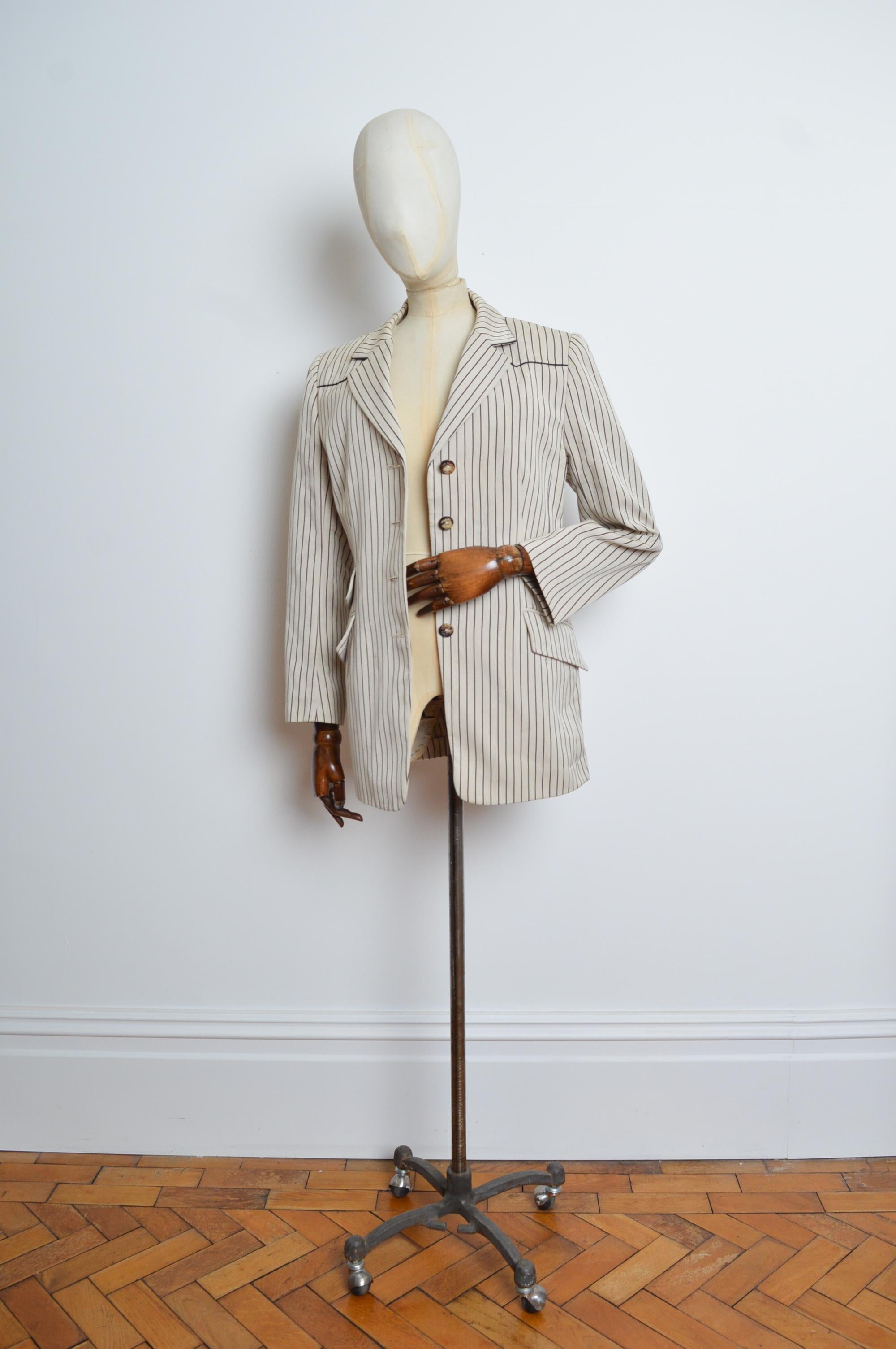 Hermés Casual Ticking stripe Blazer Ivory & Black- Vintage Jacket For Sale 4