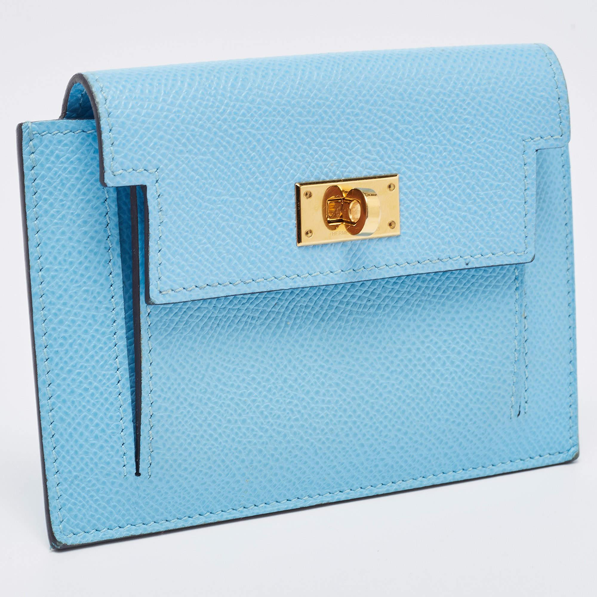 Hermes Celeste Epsom Leather Kelly Pocket Compact Wallet In Good Condition For Sale In Dubai, Al Qouz 2