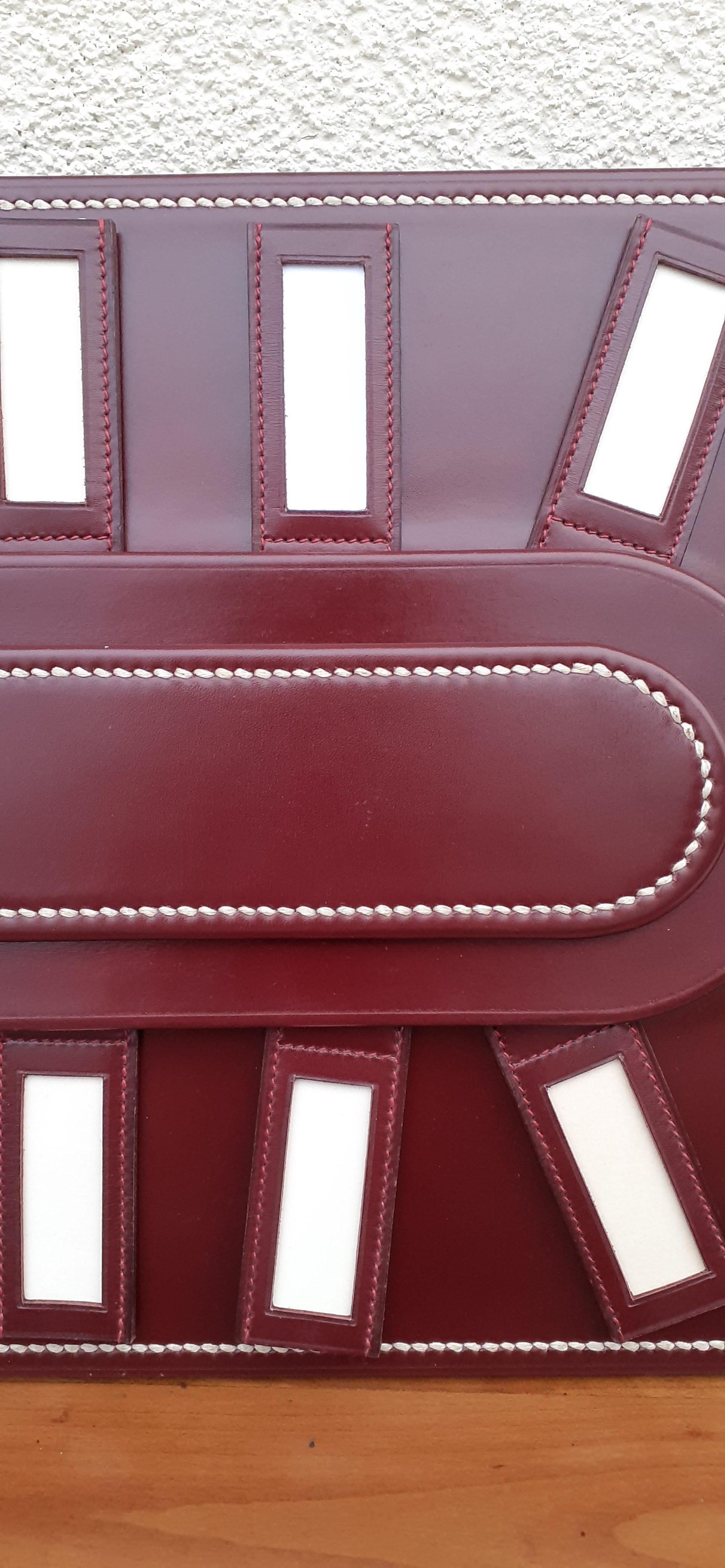 Hermès Centerpiece Seating Plan Table Plan 12 People Rouge H Leather 2