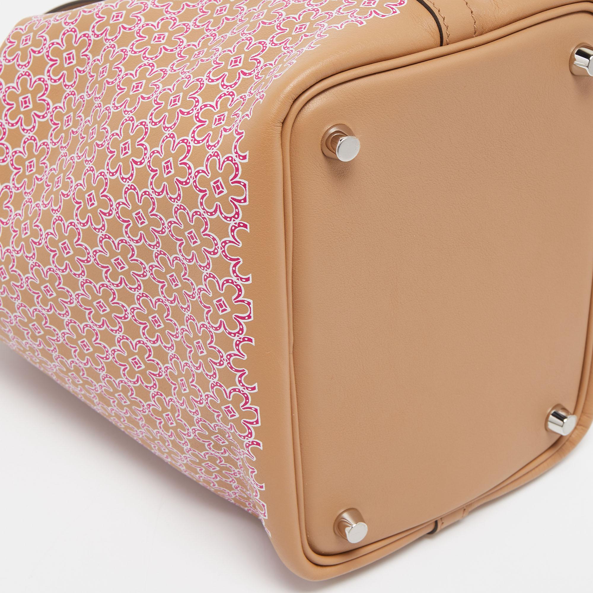 Hermes Chai/Rose/White Swift Leather Lucky Daisy Picotin Lock 18 Bag In New Condition In Dubai, Al Qouz 2