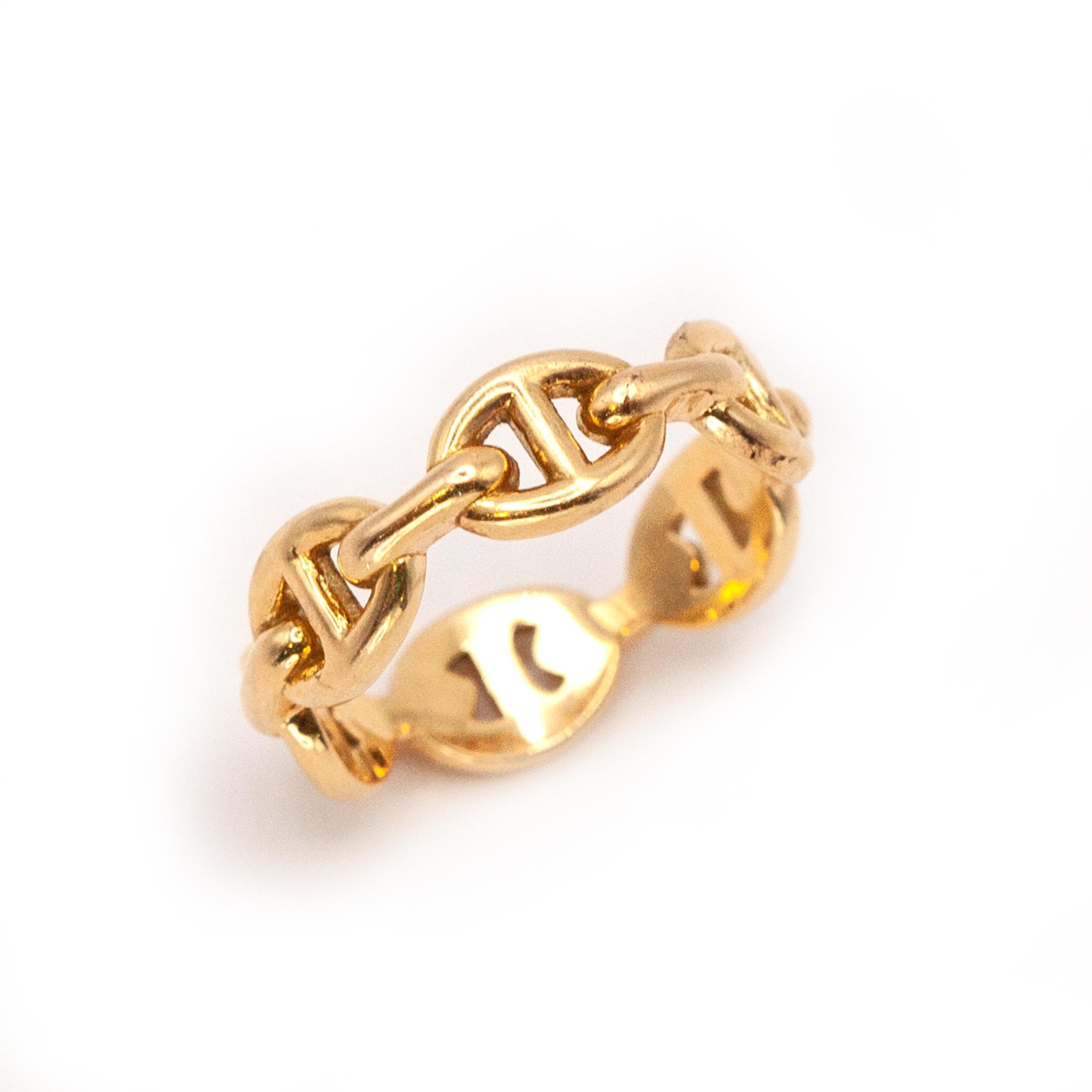 Gebraucht HERMES Ring Chain d' Ancre Enchainee Collection in 18K Gelbgold

Der Ring wird in der Original HERMES-Ringschachtel geliefert, wie auf dem Foto abgebildet

Ring Größe : 50 (US 5.25)

Ungefähres Bruttogewicht : 3.8gm

Ungefähre Maße: 5.63mm