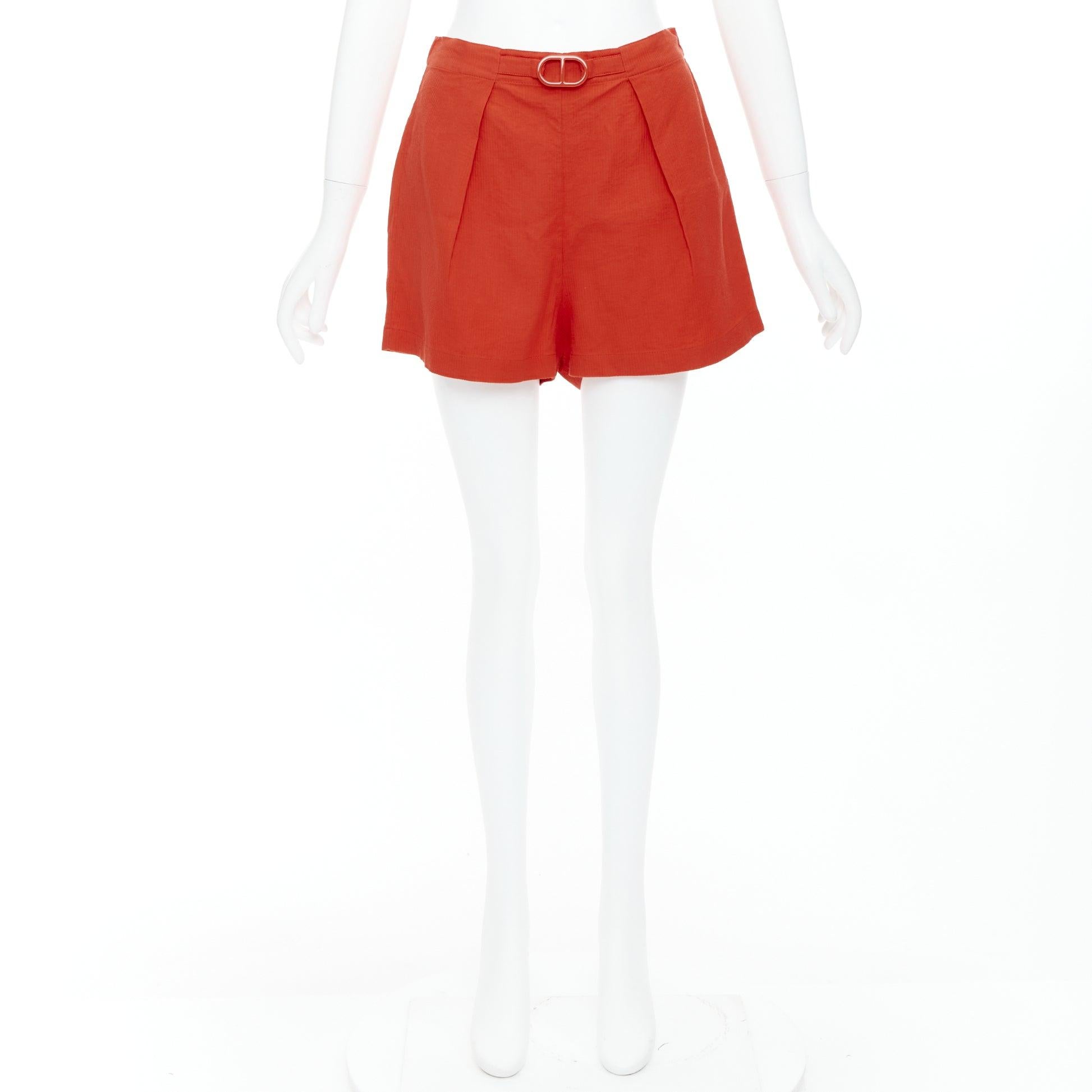 HERMES Chaine D'Ancre red cotton blend buckle pleated shorts FR36 S For Sale 4