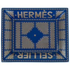 Plateau de change Hermès Sellier Bleu Roi Or Limoges Porcelaine Nouveau avec Boîte