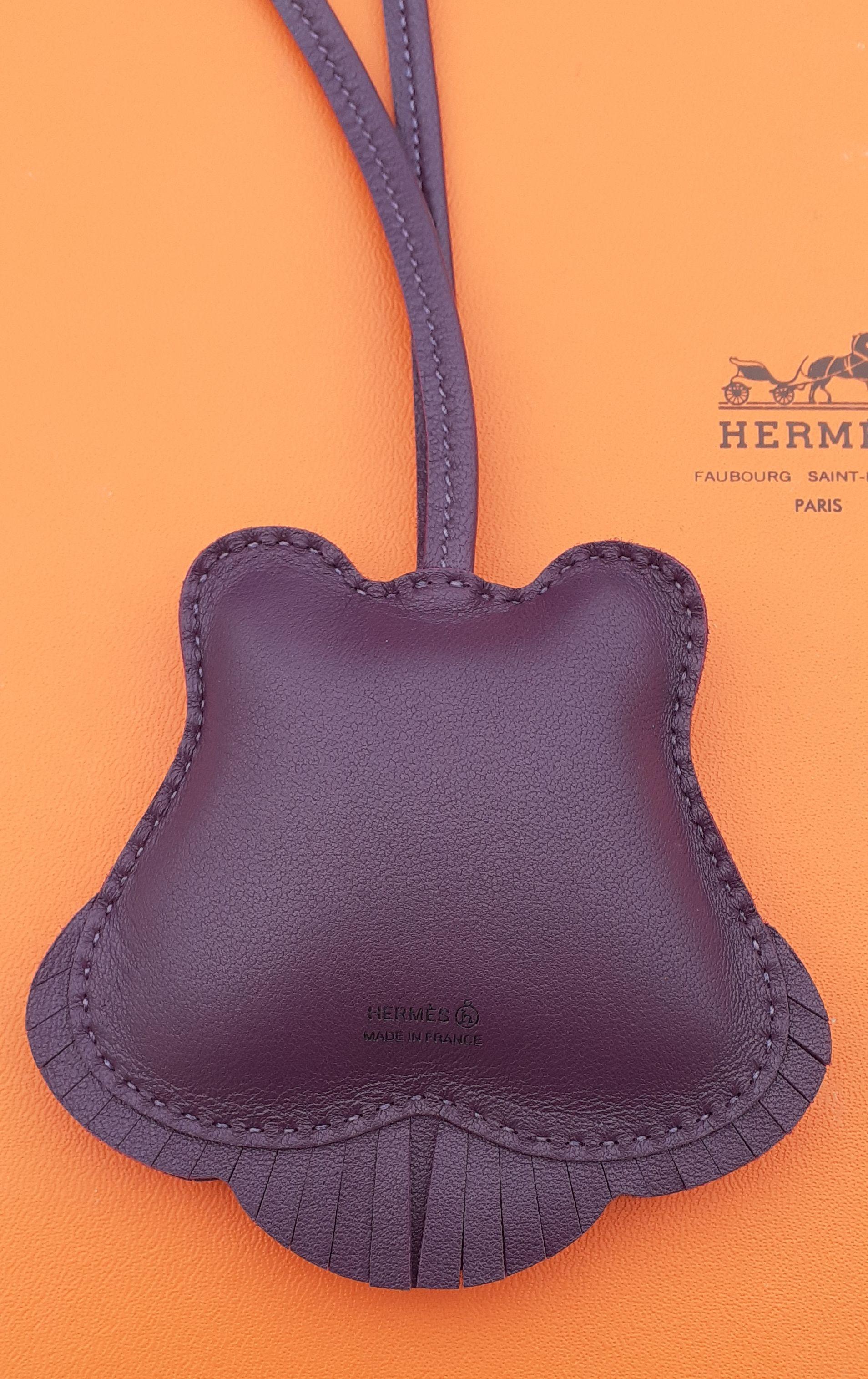 Hermès Charm Tiger H Leather and Silk Purple Raisin For Sale 5