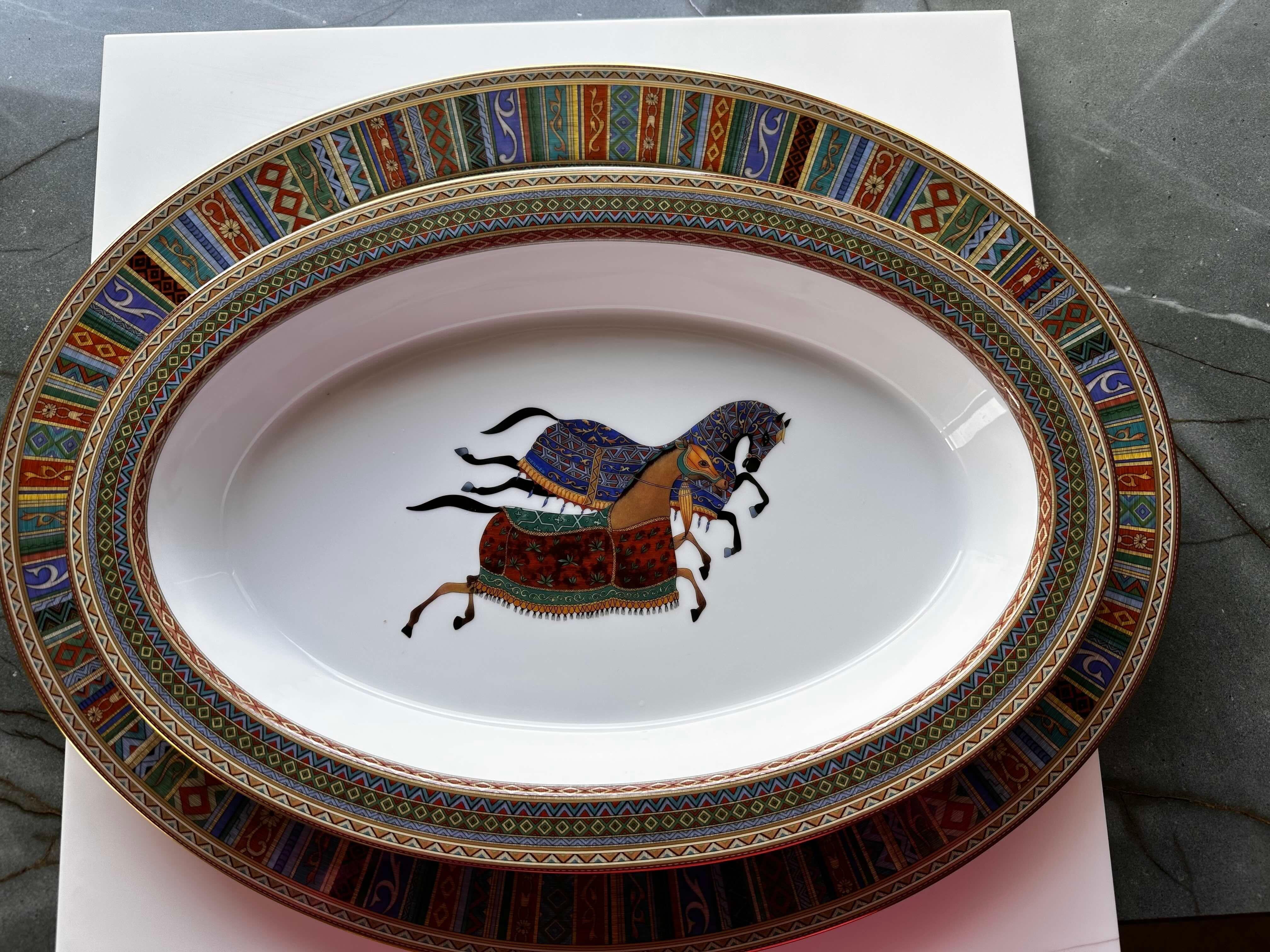 Service de vaisselle en porcelaine 