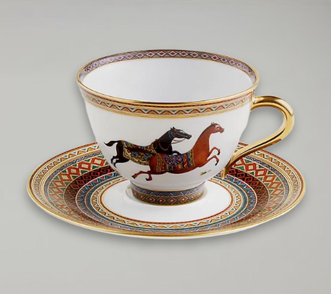Set of Two
Porcelain tea cup and saucer Capacity: 23cl
