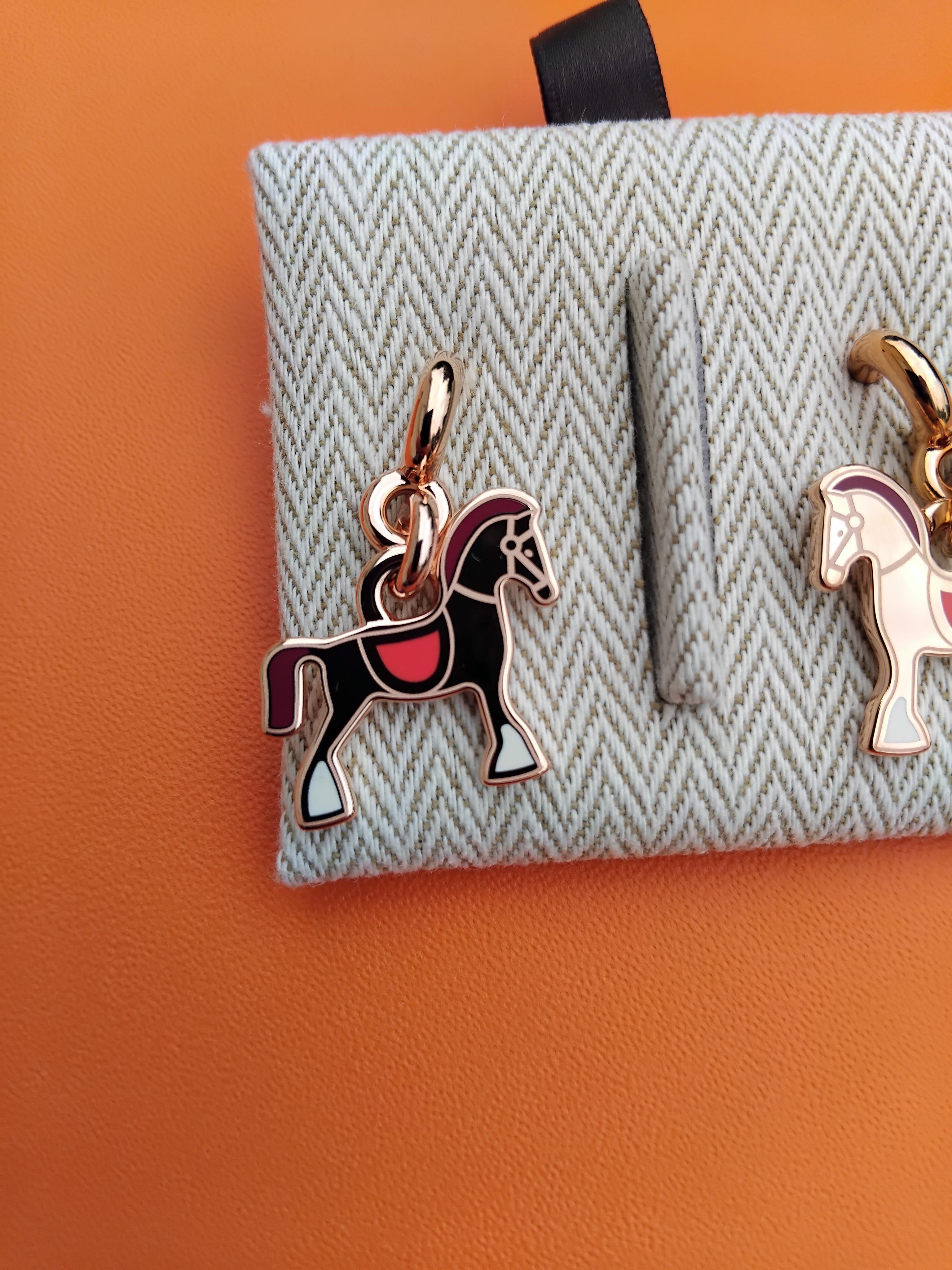 Hermès Cheval Horse Shaped Earrings Rose Gold Faubourg Texas For Sale 1
