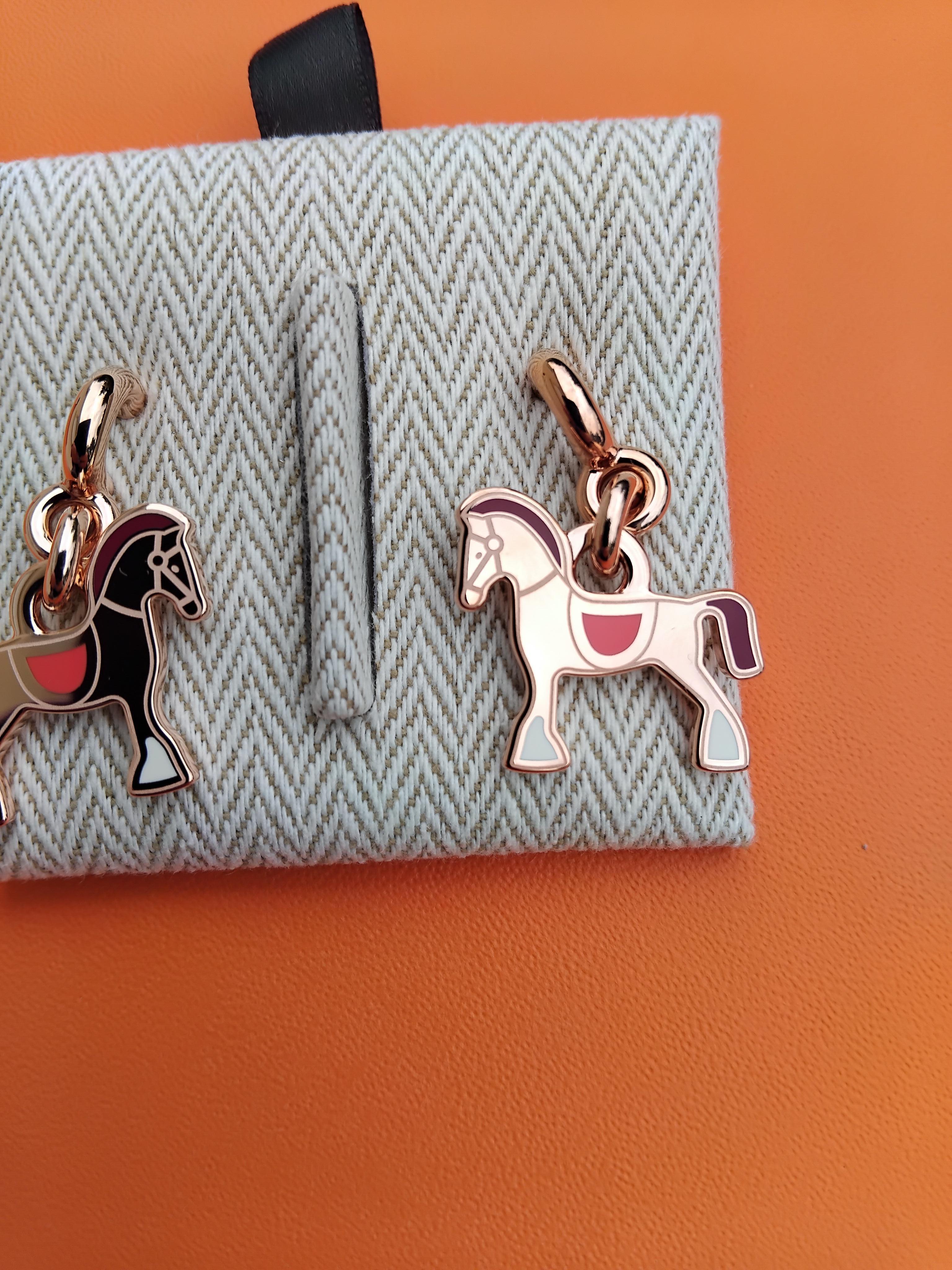 Hermès Cheval Horse Shaped Earrings Rose Gold Faubourg Texas For Sale 2