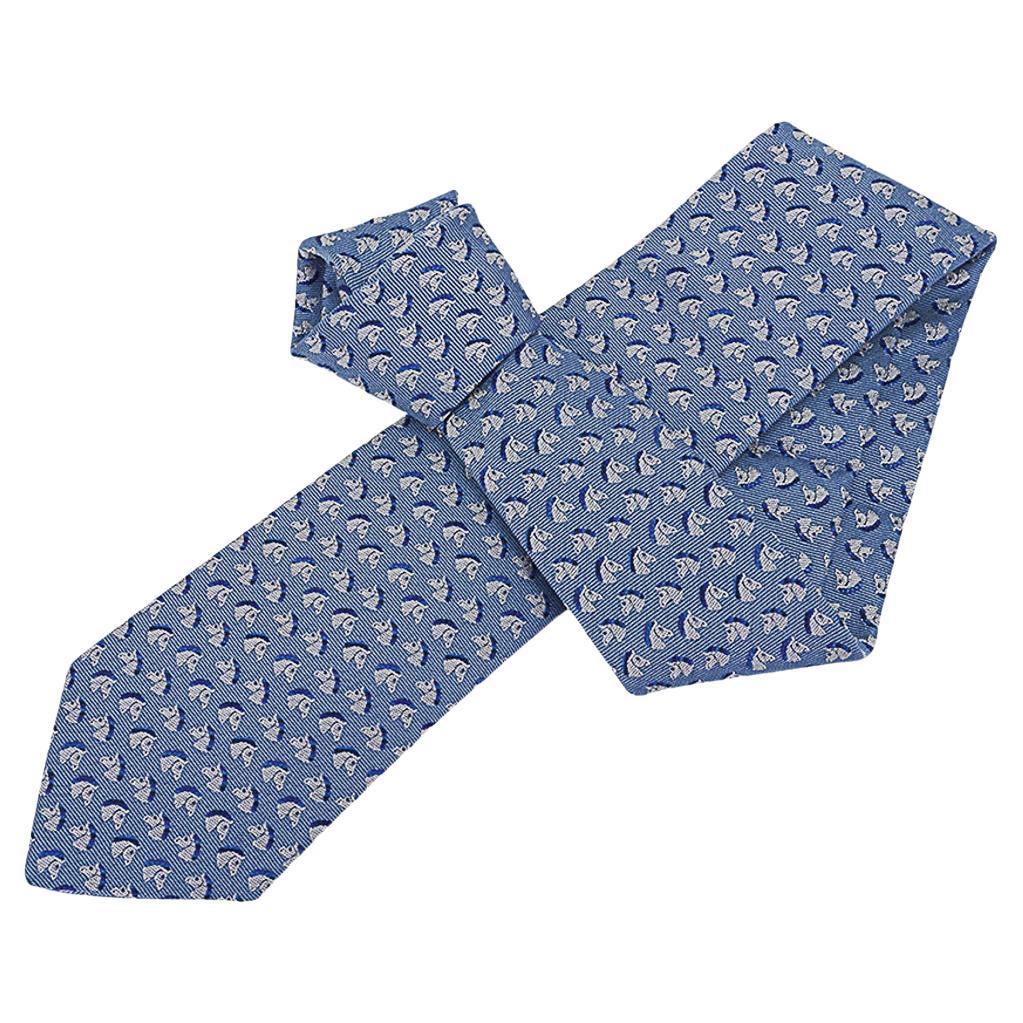 Hermes Cheval Rebelle Tie 7 Ciel Blanc and Marine Heavy Silk Twill For Sale
