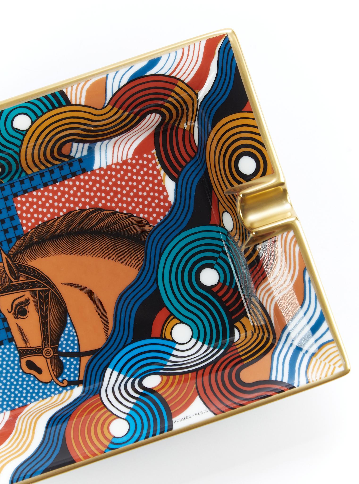 HERMÈS Cheval Vague Ashtray In New Condition For Sale In London, GB