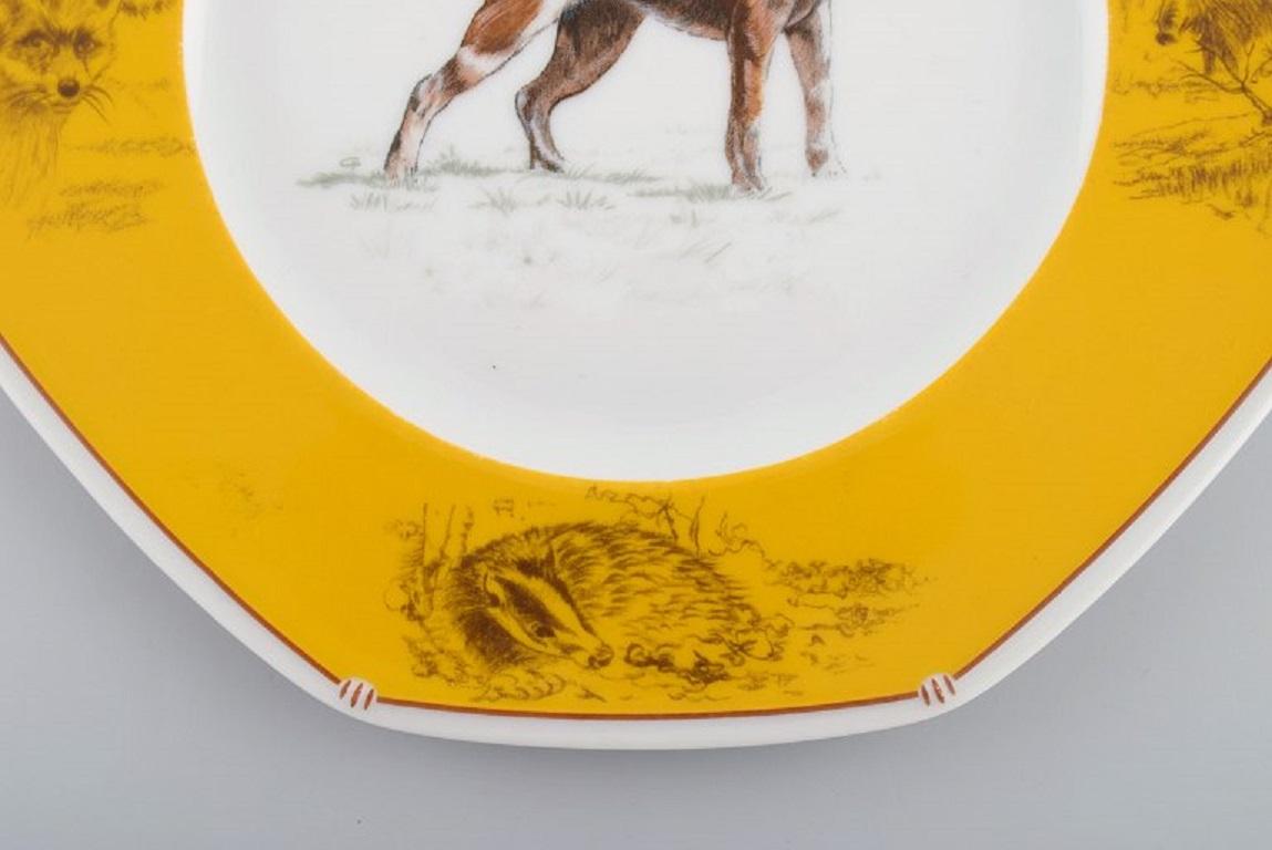 Hermes Chiens Courants & Chiens D'Arret Porcelain Plate, Late 20th C. In Excellent Condition In Copenhagen, DK