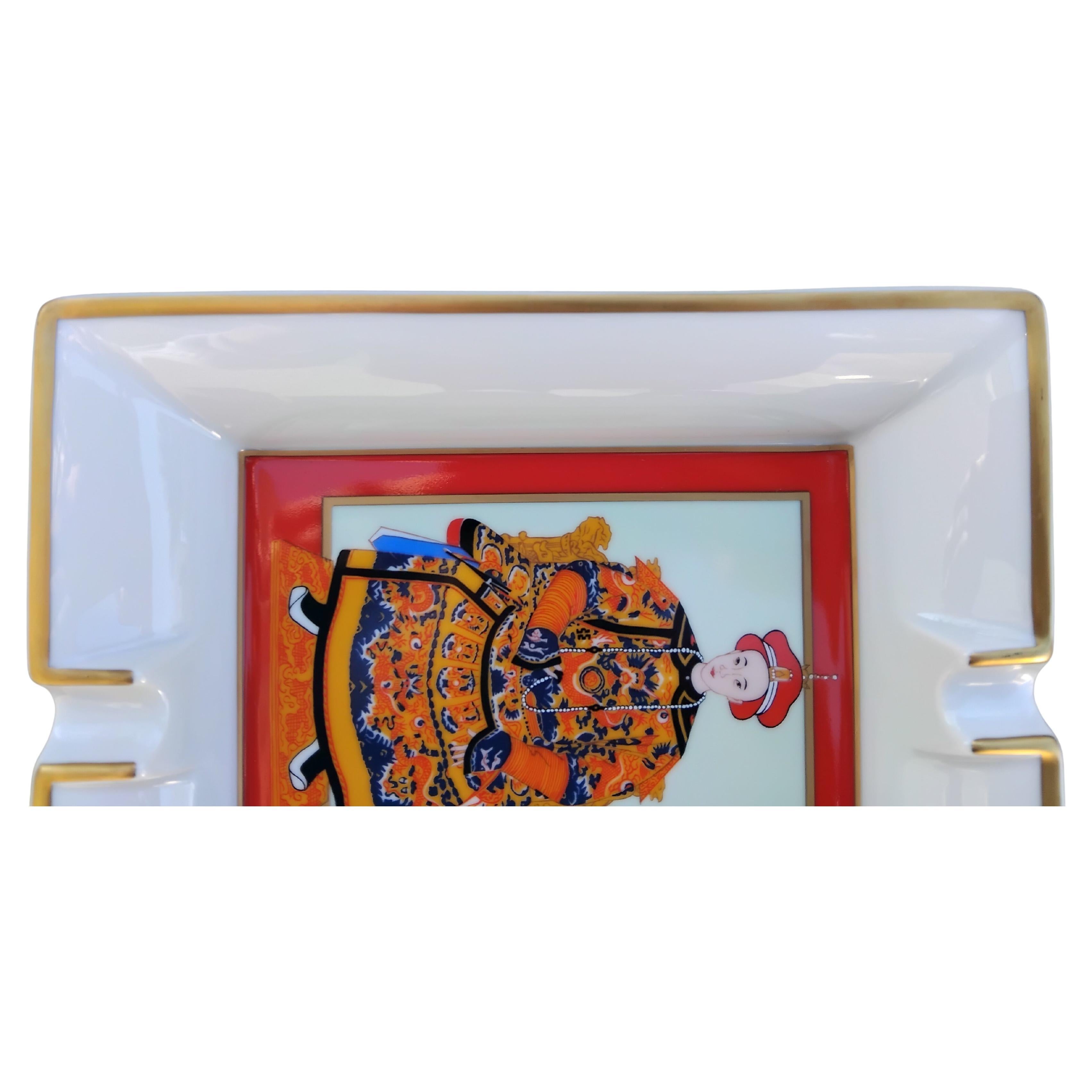 Hermès Chinese Emperor Ashtray Change Tray Porcelain Gold 2