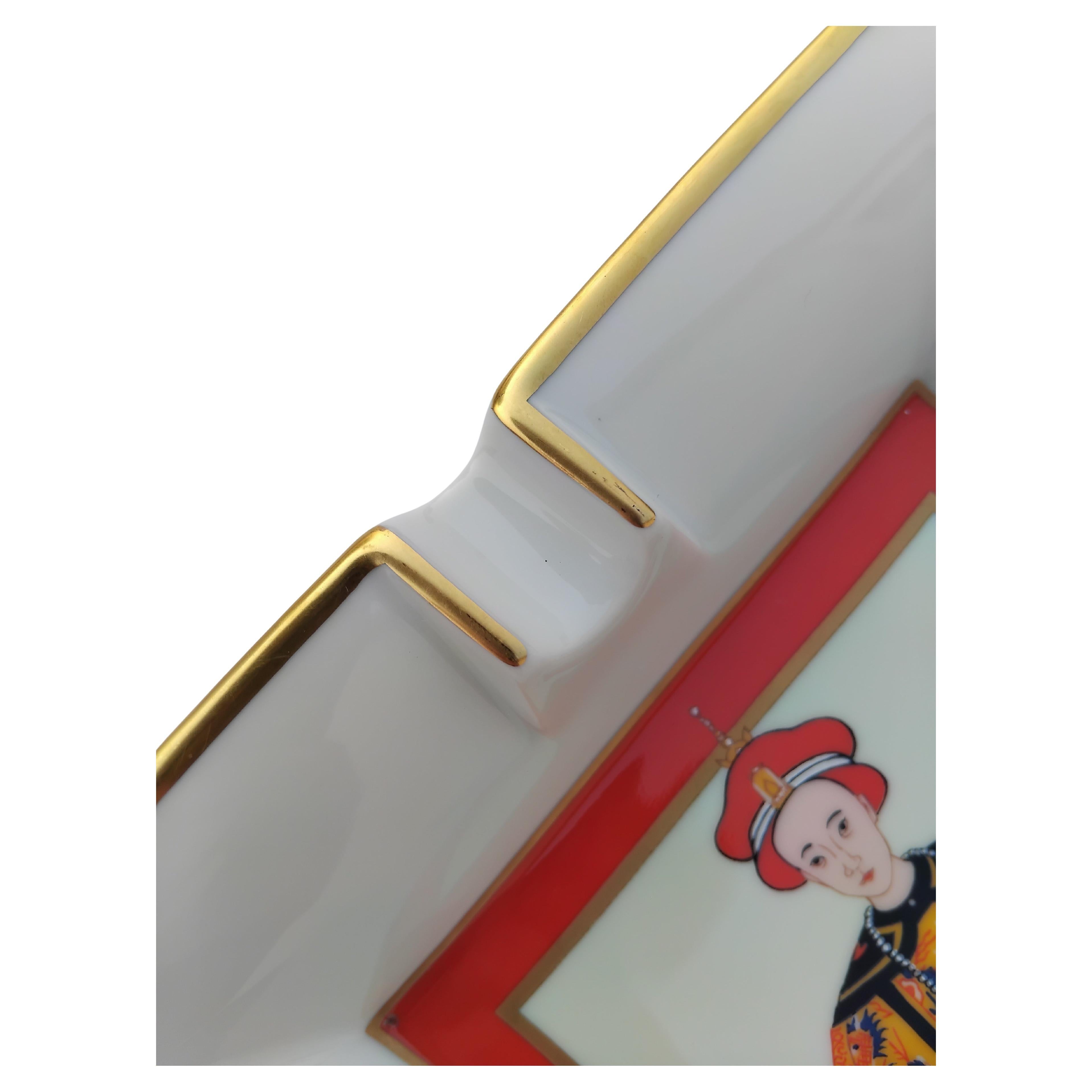Hermès Chinese Emperor Cigar Ashtray Change Tray Porcelain Gold For Sale 4