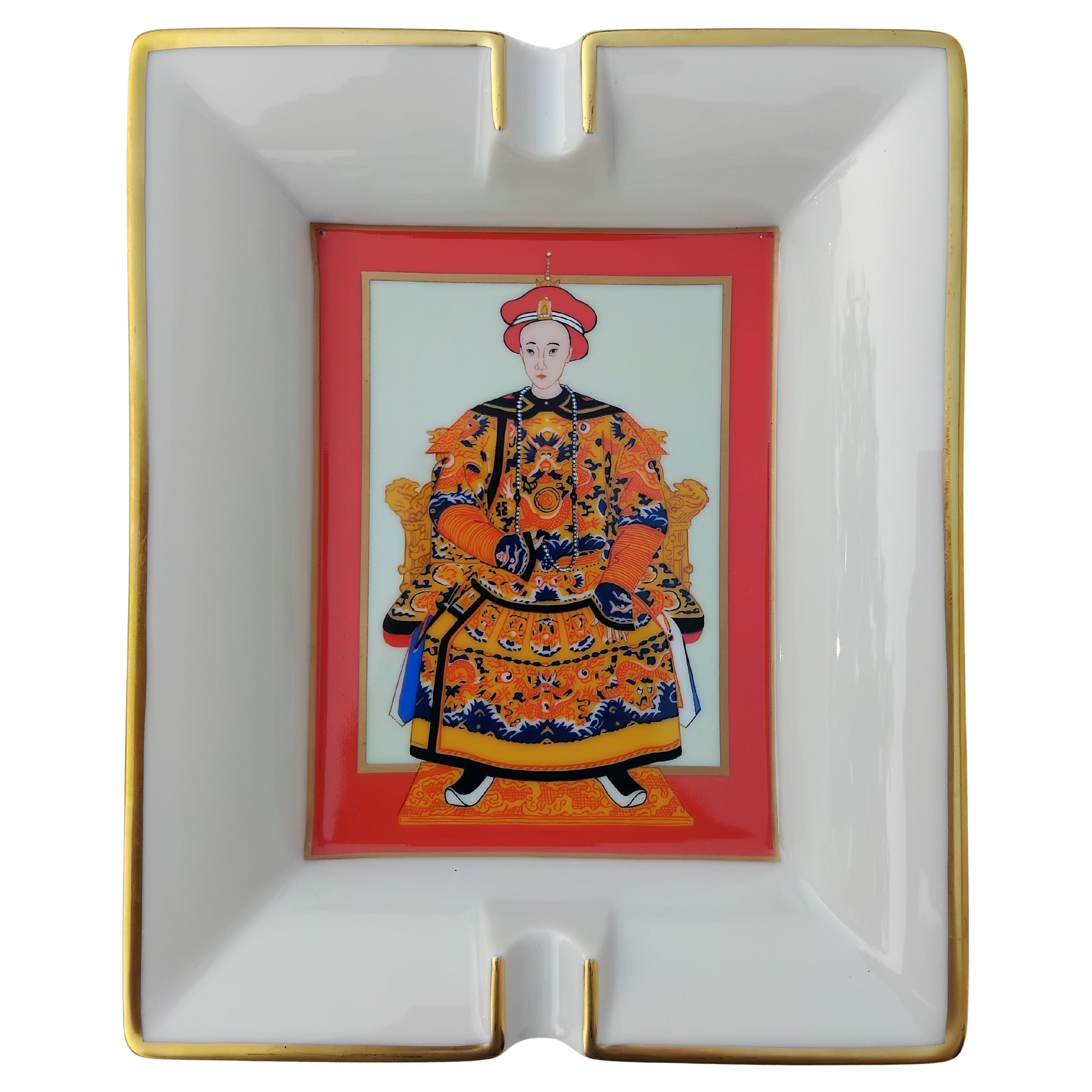 Hermès Chinese Emperor Cigar Ashtray Change Tray Porcelain Gold For Sale