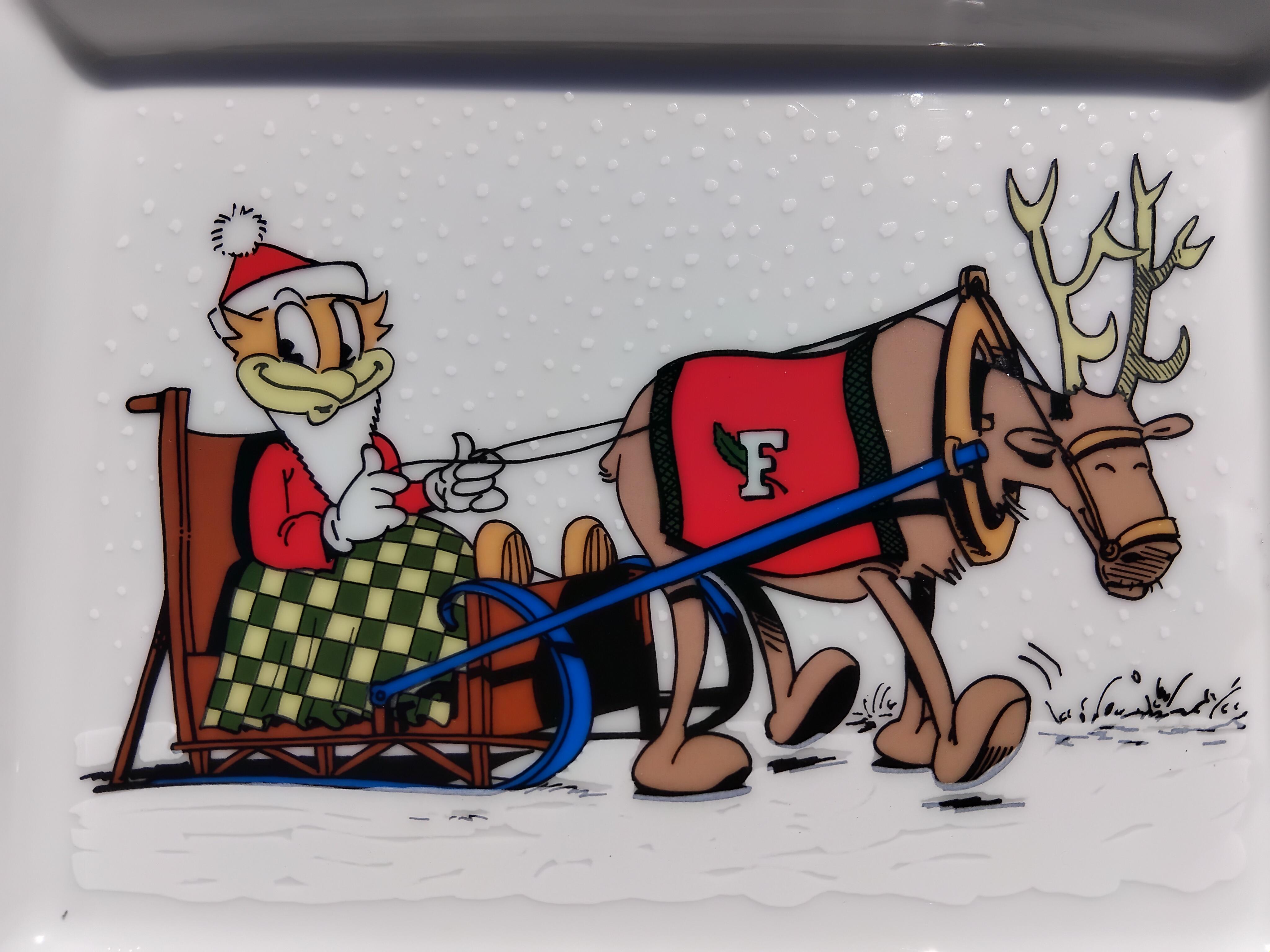 Hermès Christmas Cigar Ashtray Change Tray Dish Porcelain Gold For Sale 8
