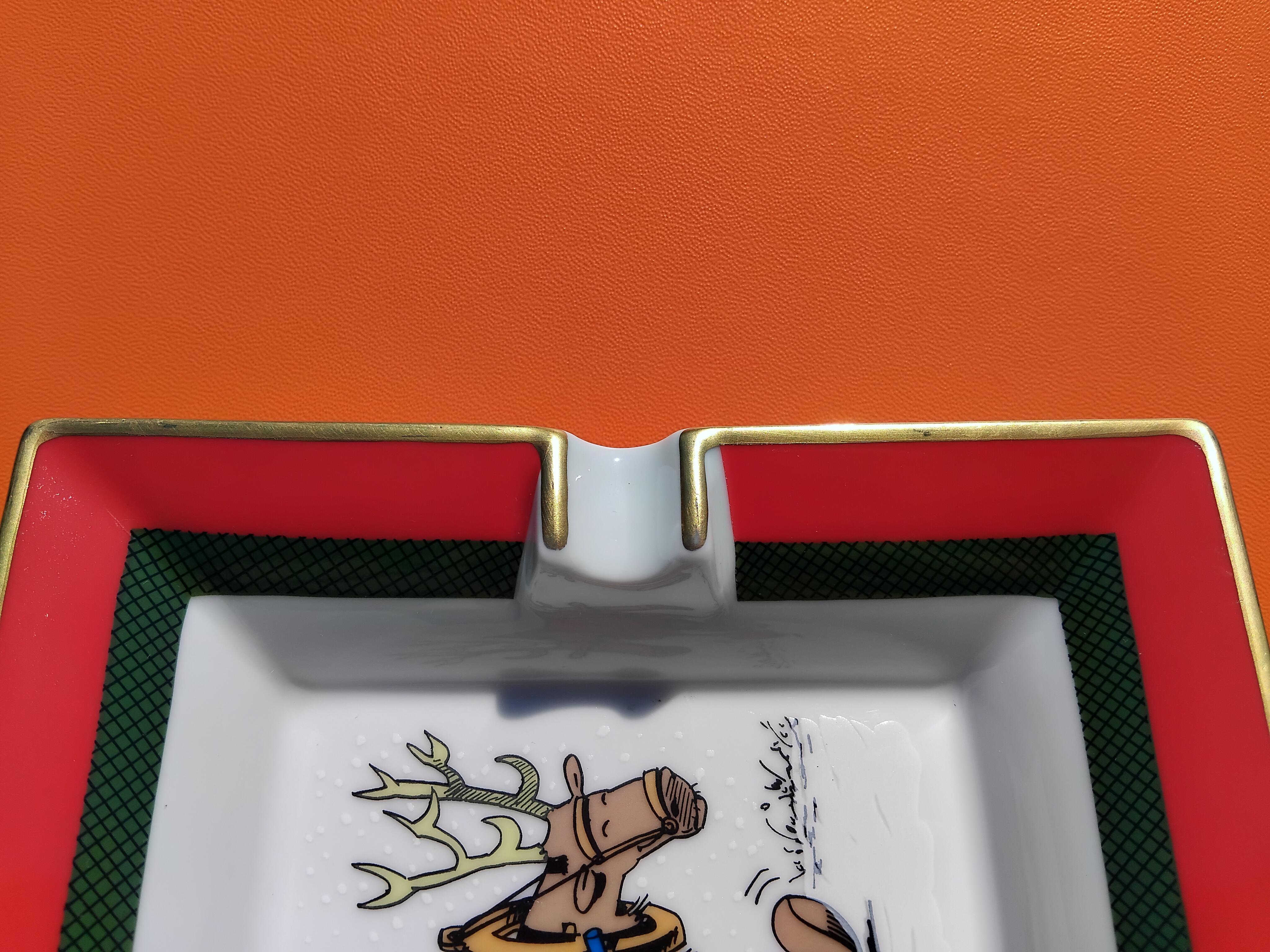 Hermès Christmas Cigar Ashtray Change Tray Dish Porcelain Gold For Sale 2