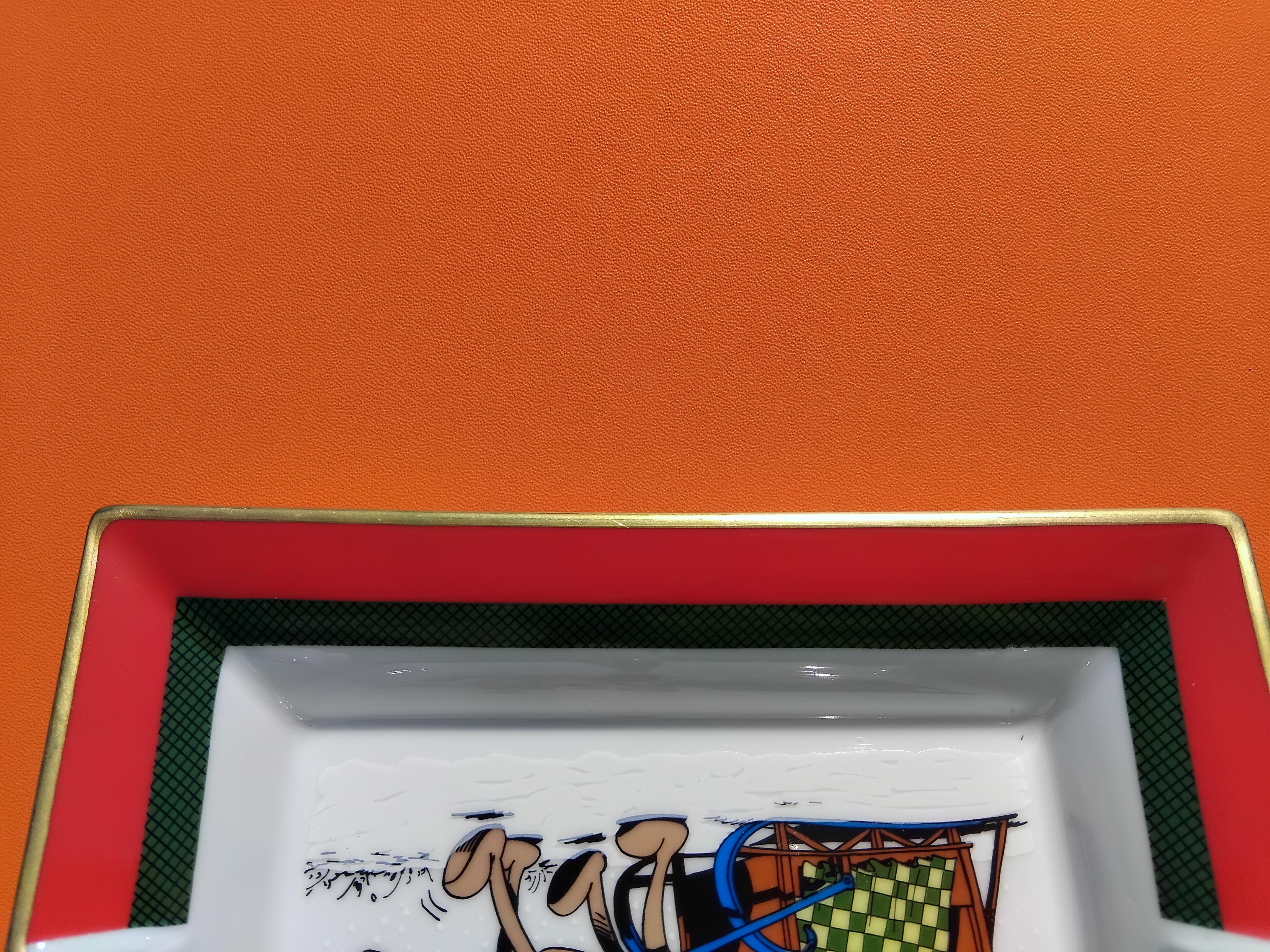 Hermès Christmas Cigar Ashtray Change Tray Dish Porcelain Gold For Sale 3