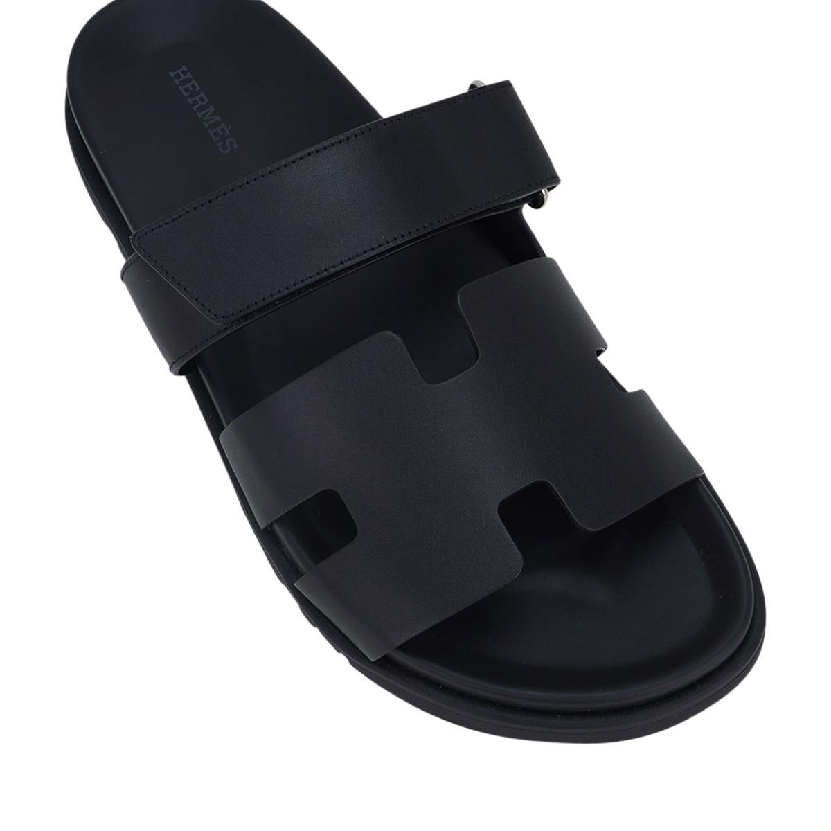 Hermes Chypre Black Calfskin Leather Sandal 42 In New Condition For Sale In Miami, FL