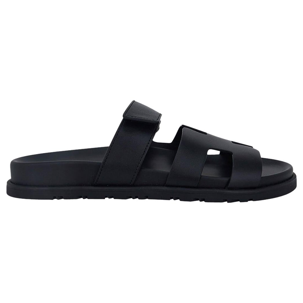Hermes Chypre Black Calfskin Sandal 37 / 7 For Sale