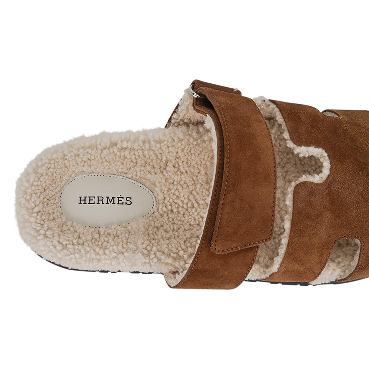 Hermes Chypre Brun Fume Woolskin / Shearling Men's Sandal 43 For Sale 4