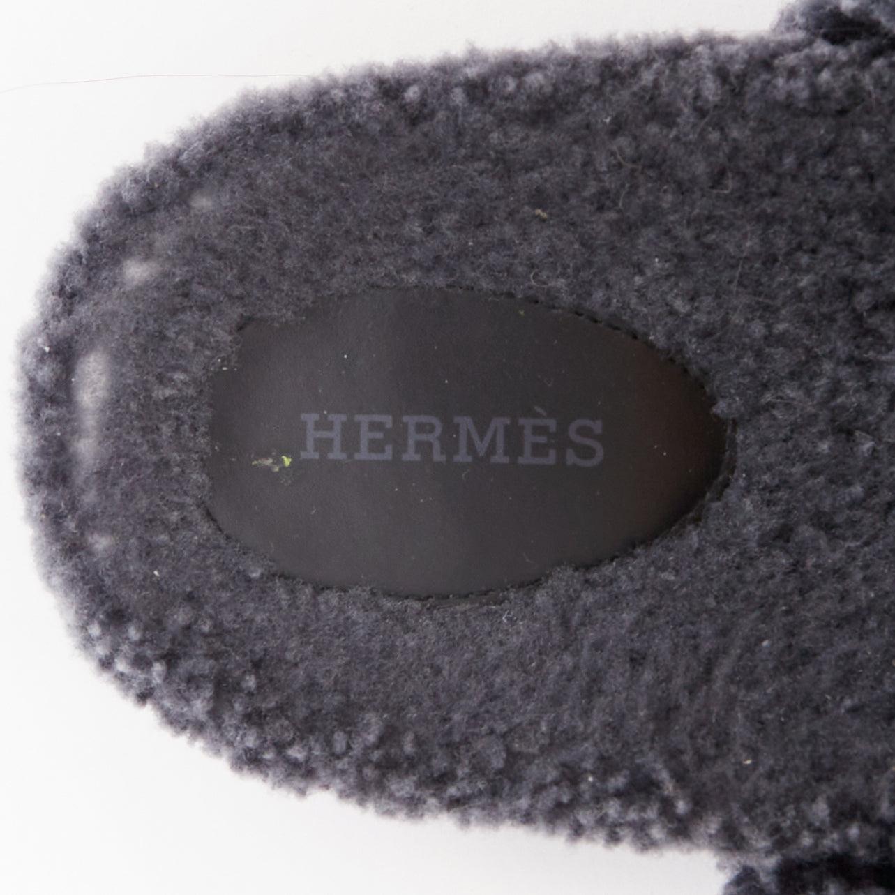 HERMES Chypre gris shearling H sandale techno à bride réglable EU41 en vente 4