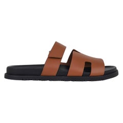 Hermès - Sandales Chypre Naturel Safari en cuir de veau 42,5