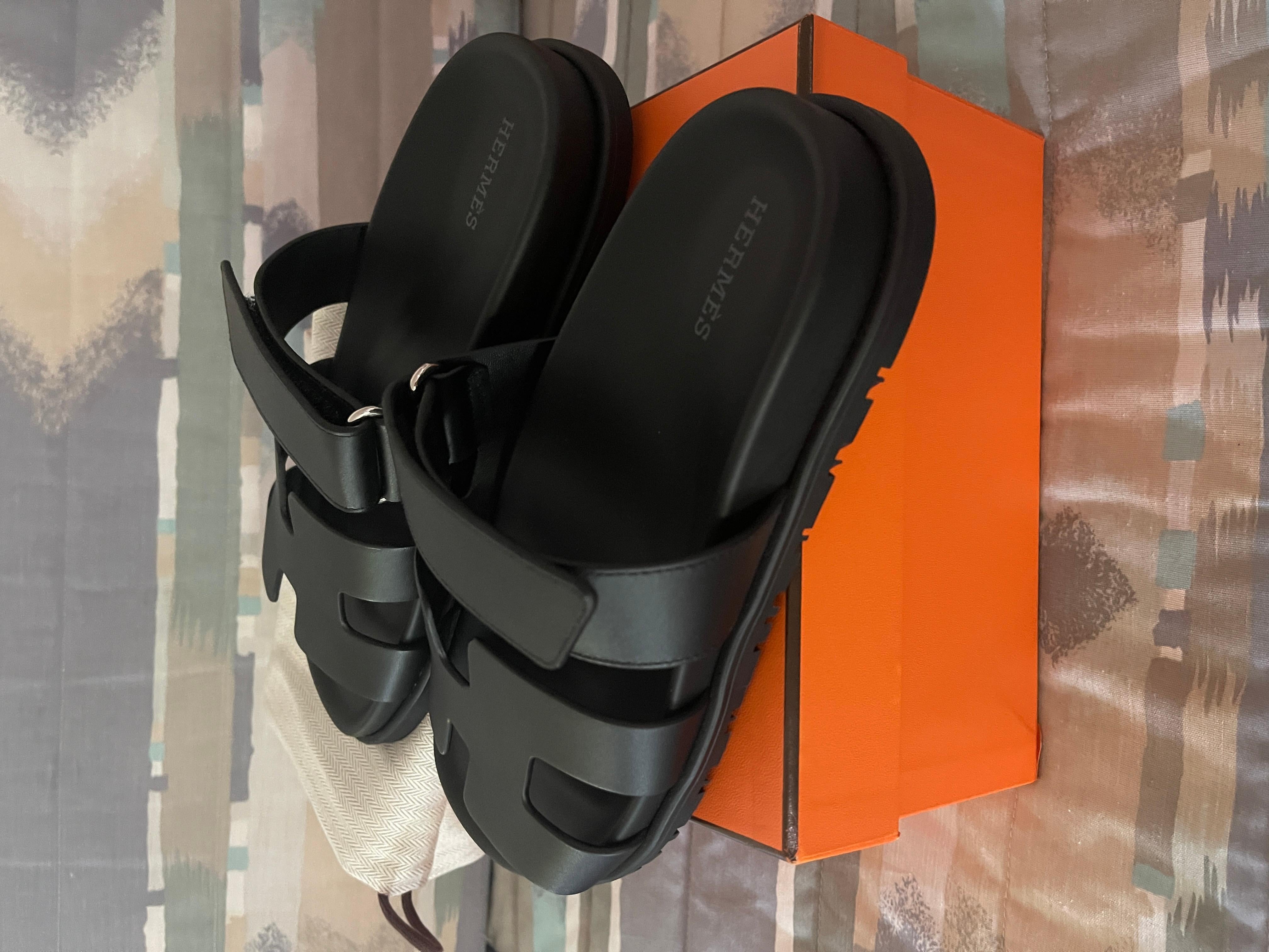 Women's or Men's HERMES Chypre Sandal Black 37.5 New