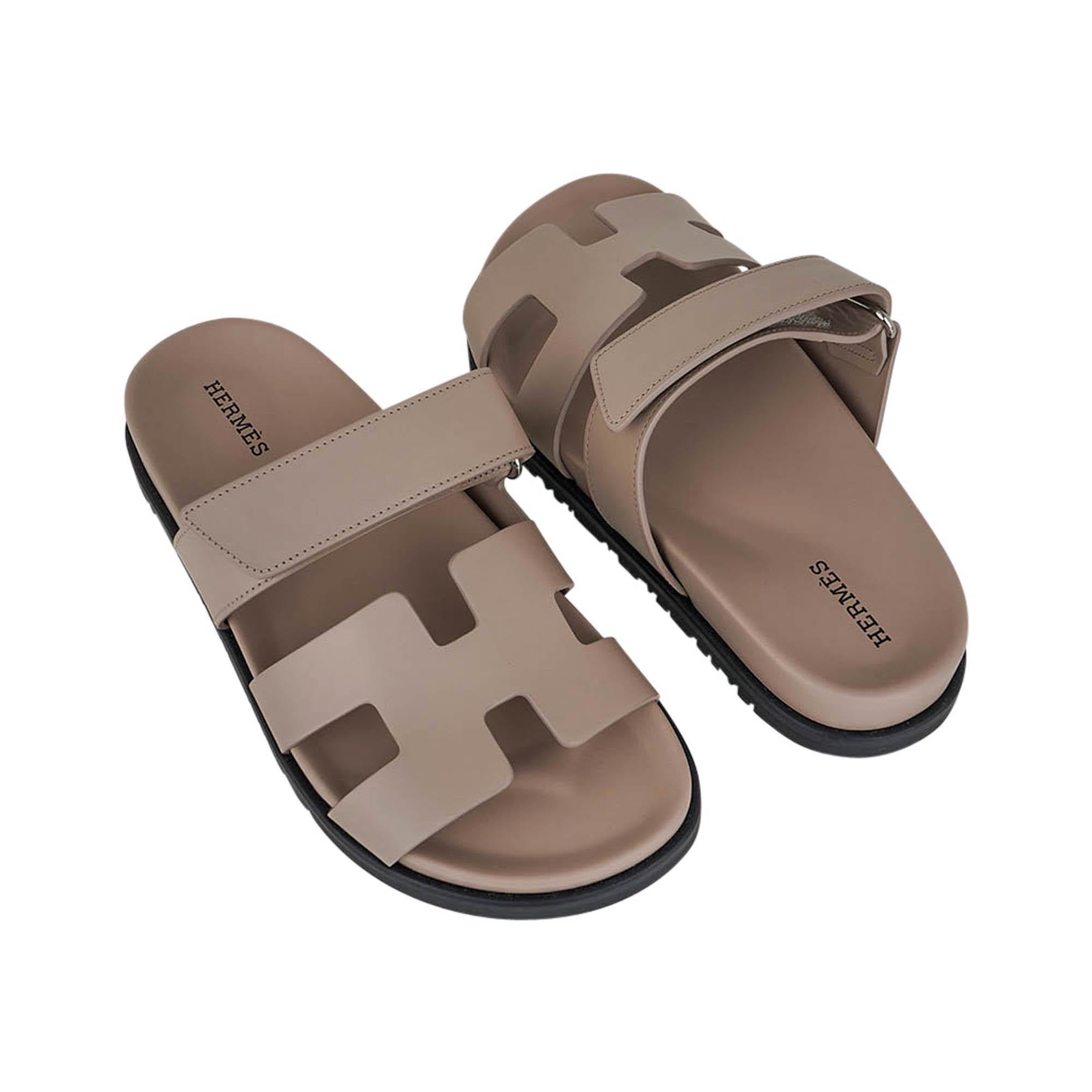 Hermes Chypre Sandal Mastic Calfskin 36  6 In New Condition For Sale In Miami, FL