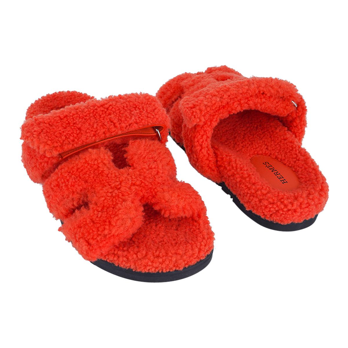 Hermès Chypre Shearling Sandale Orange Wolle Schuhe für Damen 38 / 8 (Rot) im Angebot