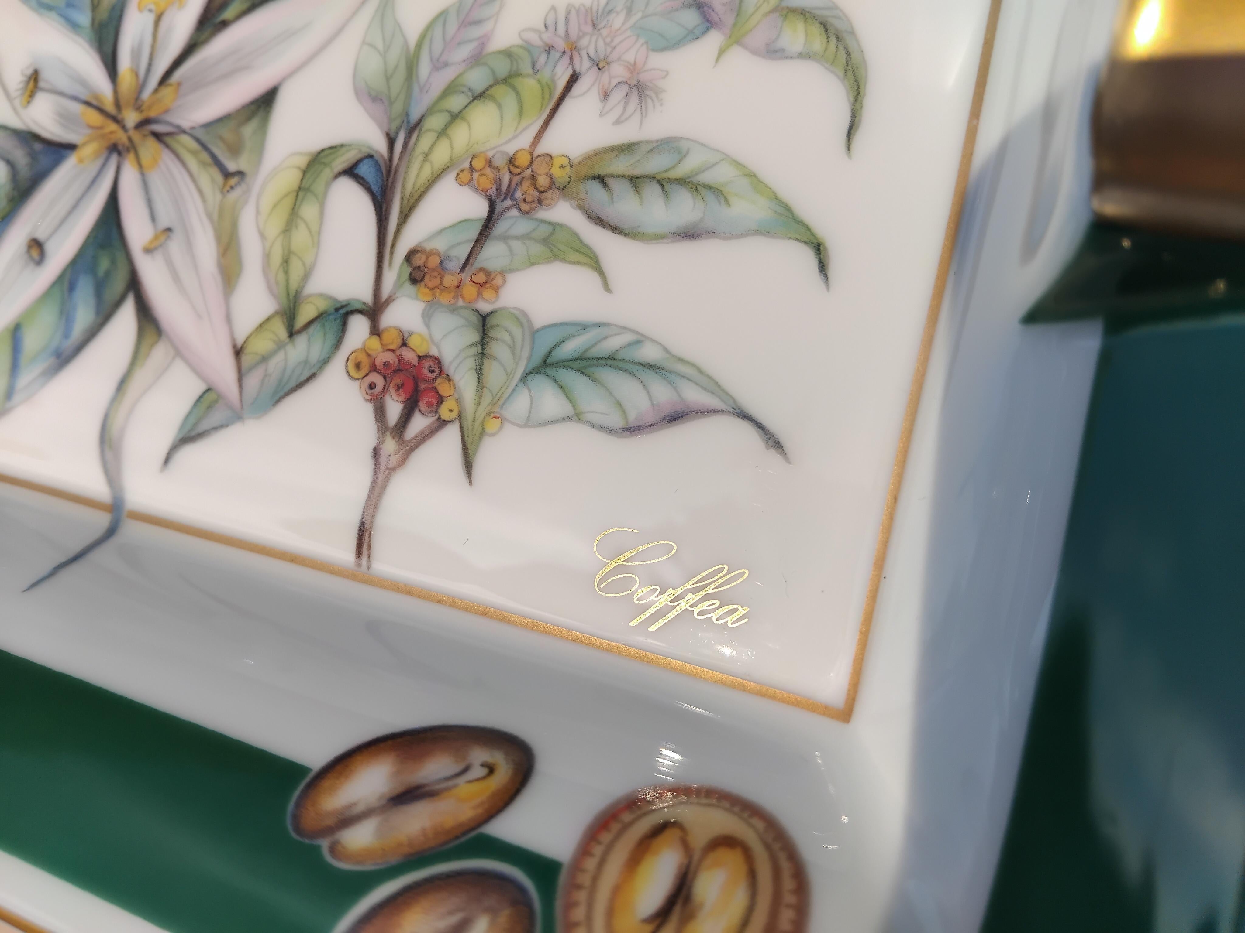 Hermès Portacenere Vassoio Cambio Coffea Caffè Stampa in Porcellana in vendita 14