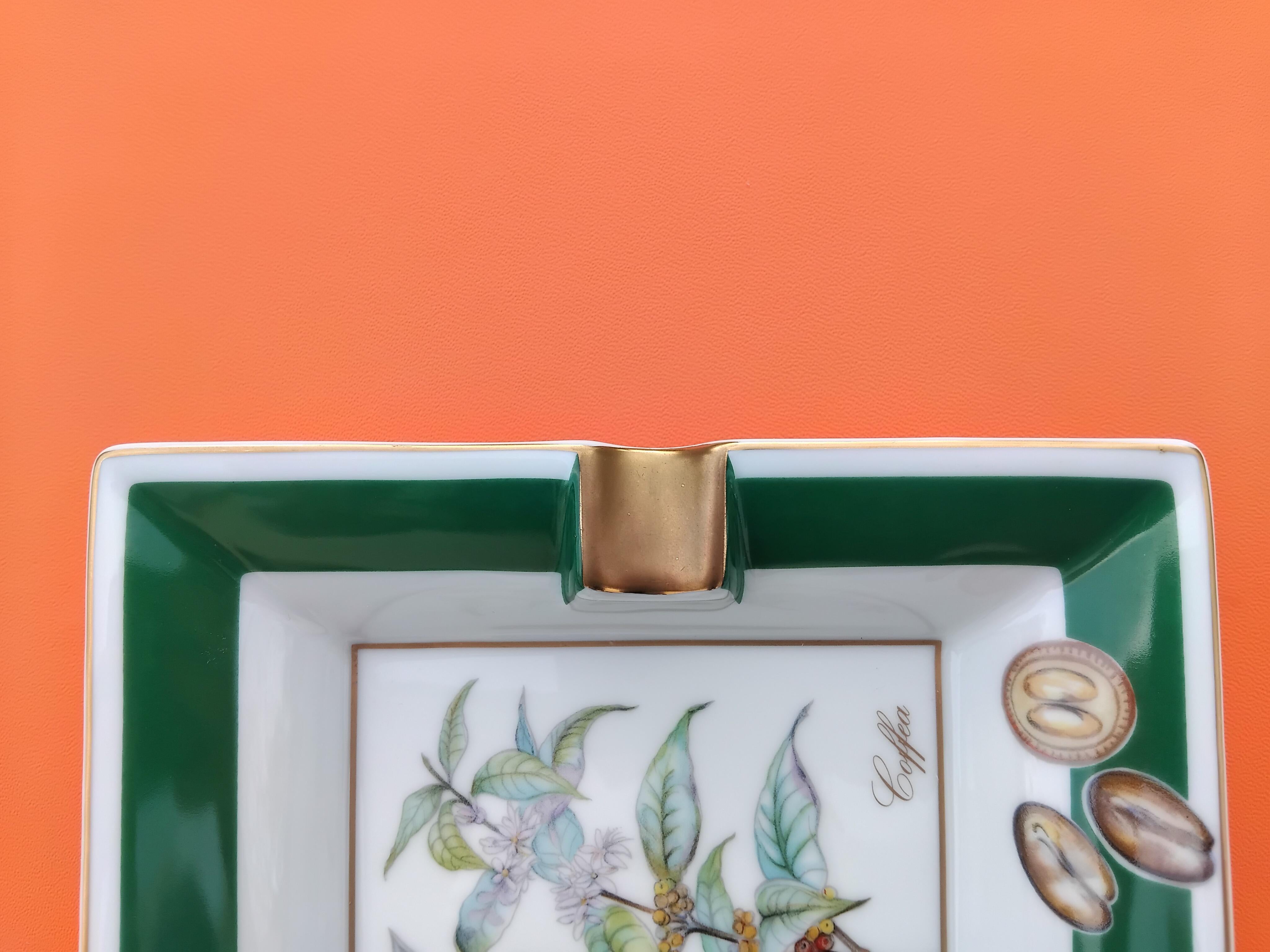 Hermès Portacenere Vassoio Cambio Coffea Caffè Stampa in Porcellana in vendita 4