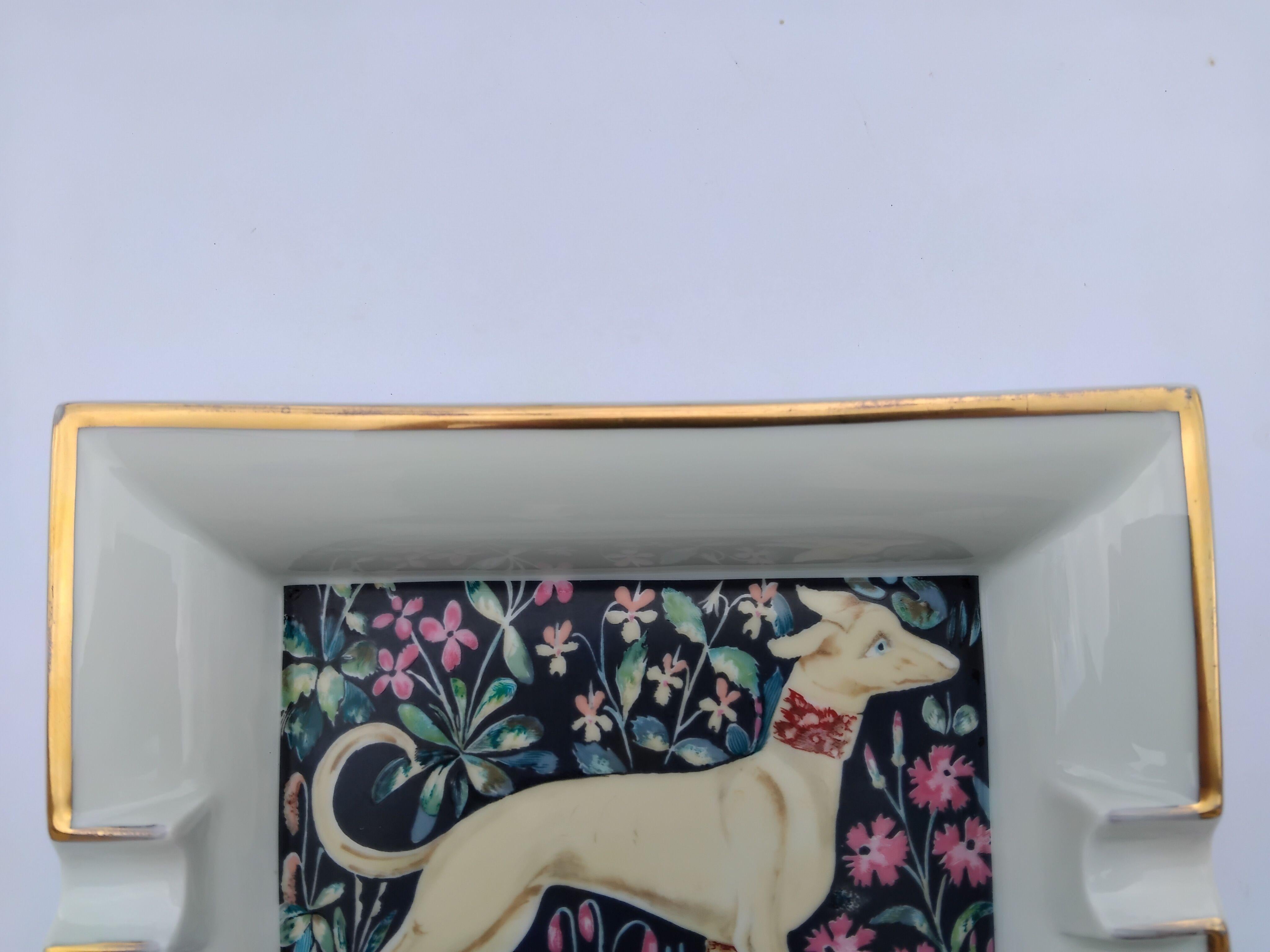 Women's or Men's Hermès Cigar Ashtray Change Tray Greyhound Dog Levrier Print in Porcelain For Sale
