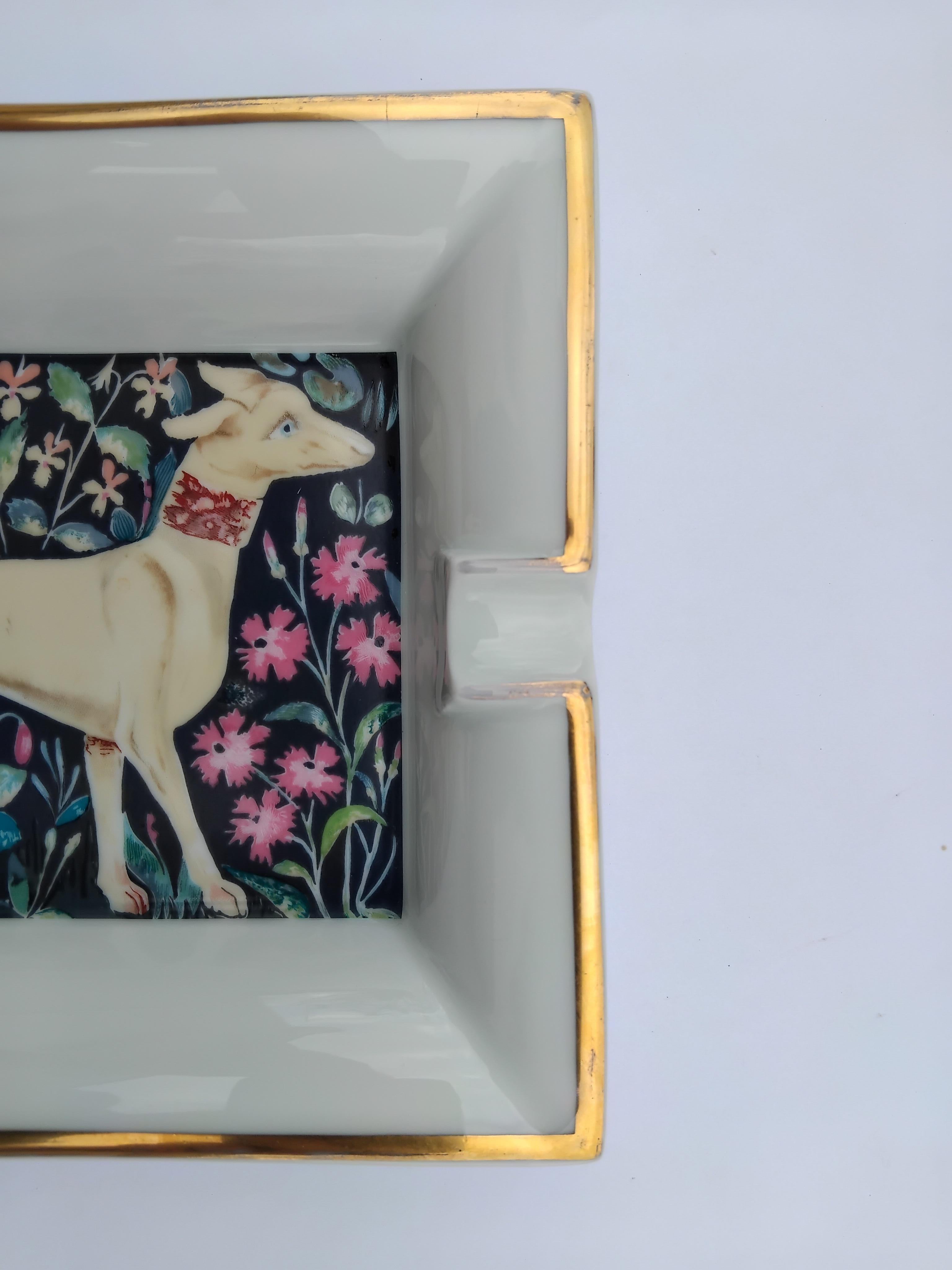 Hermès Zigarren-Aschenbecher Wechselgeld Tablett Windhund Hund Levrier Druck in Porzellan im Angebot 1