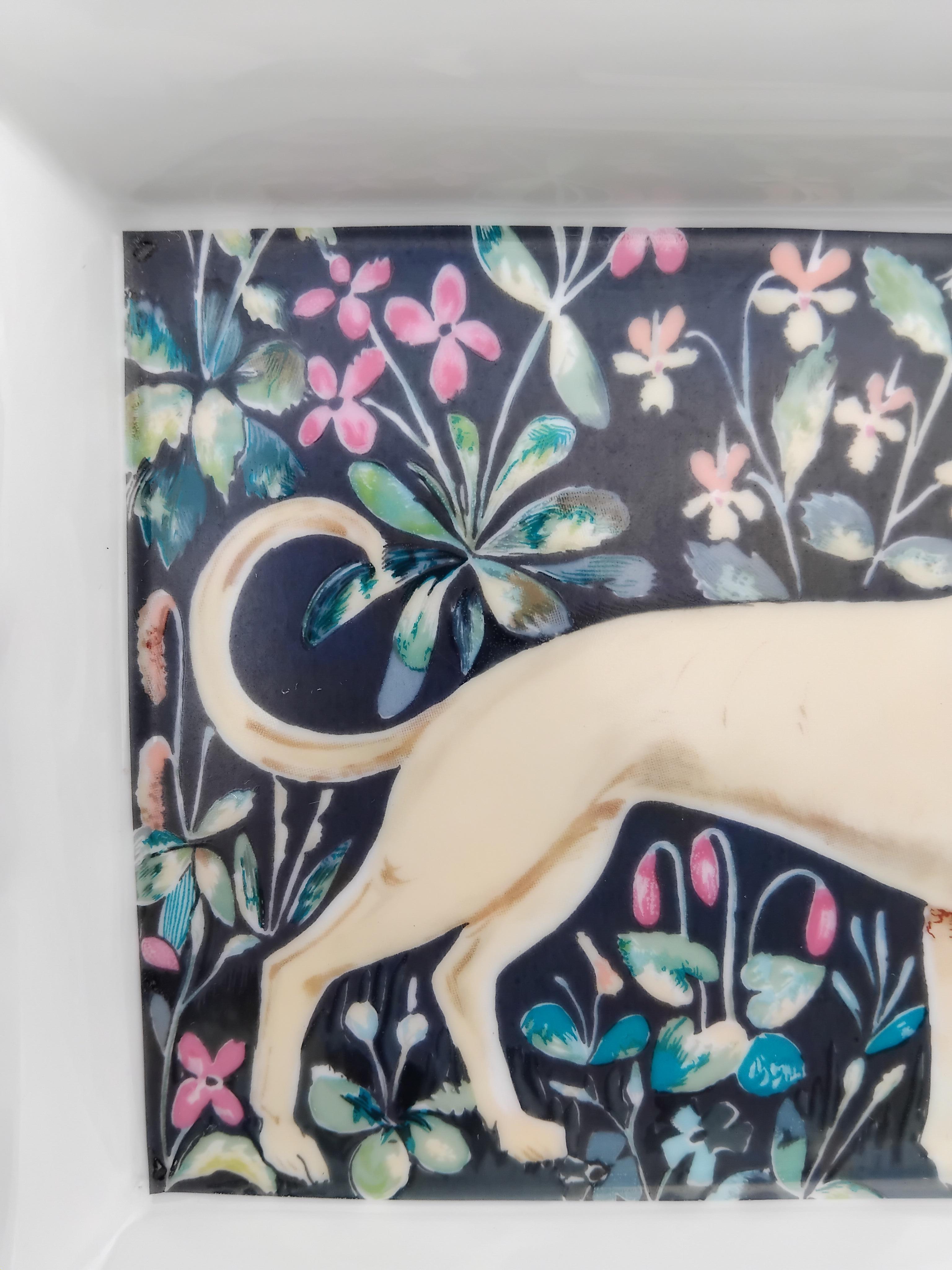 Hermès Cendrier Changeur de monnaie Impression chien lévrier en porcelaine en vente 4