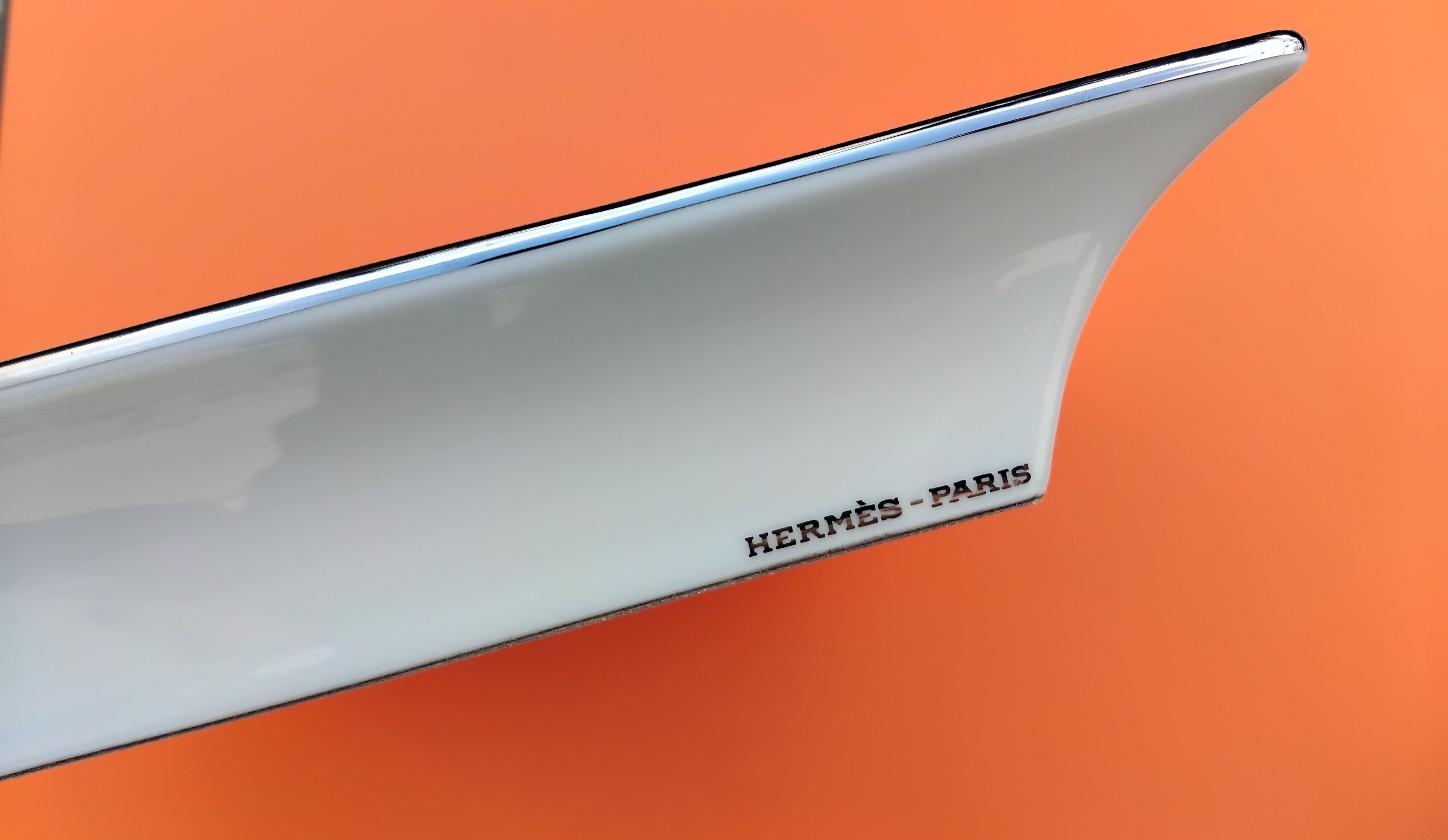 Hermès Reindeer Tray Cigar Ashtray in Porcelain Great North Alaska Canada For Sale 10