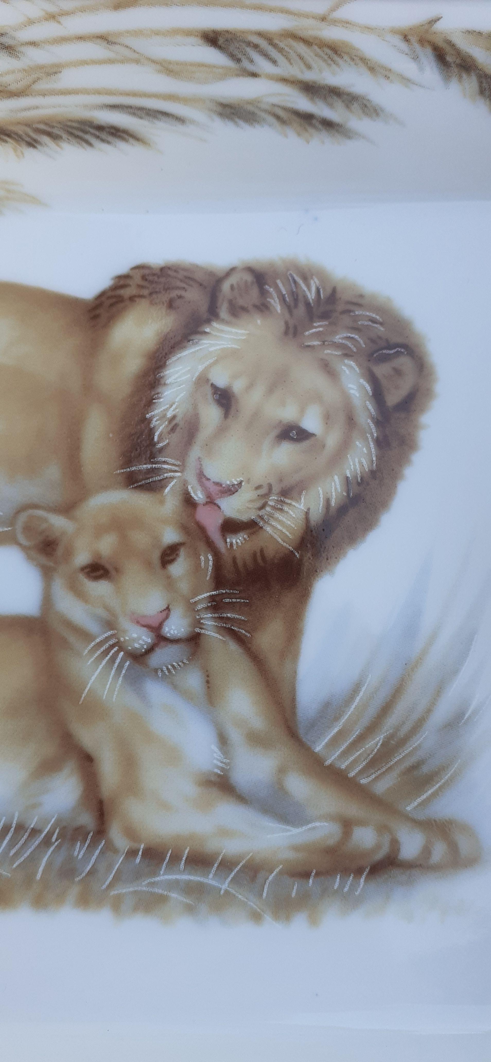 Magnifique Cendrier Authentique Hermès

Imprimer : lion et lionne dans la savane

Cendrier 