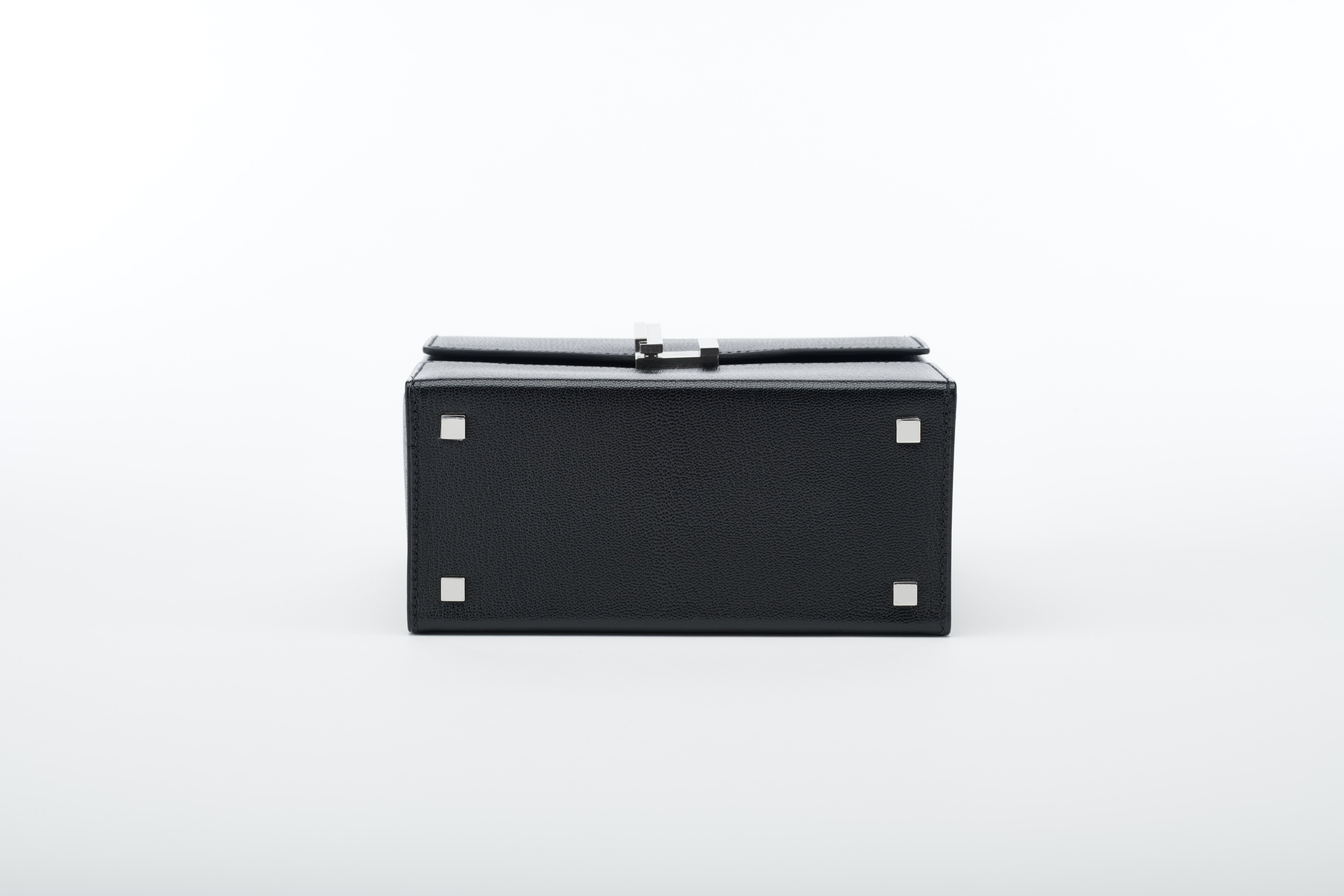 Hermès Cinhetic in Black Chevre Leather with Palladium hardware.  In New Condition In Sheridan, WY