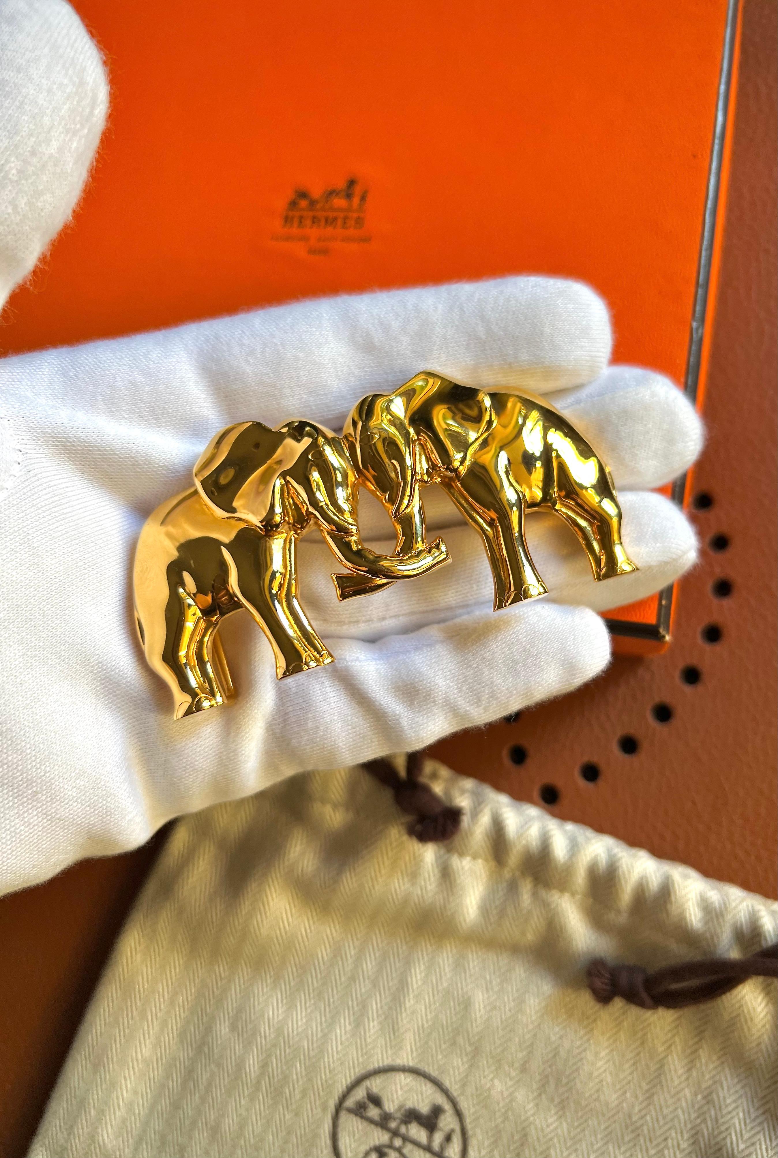 HERMÈS - Limited Edition belt with gold plated bronze Elephants buckle! For Sale 4